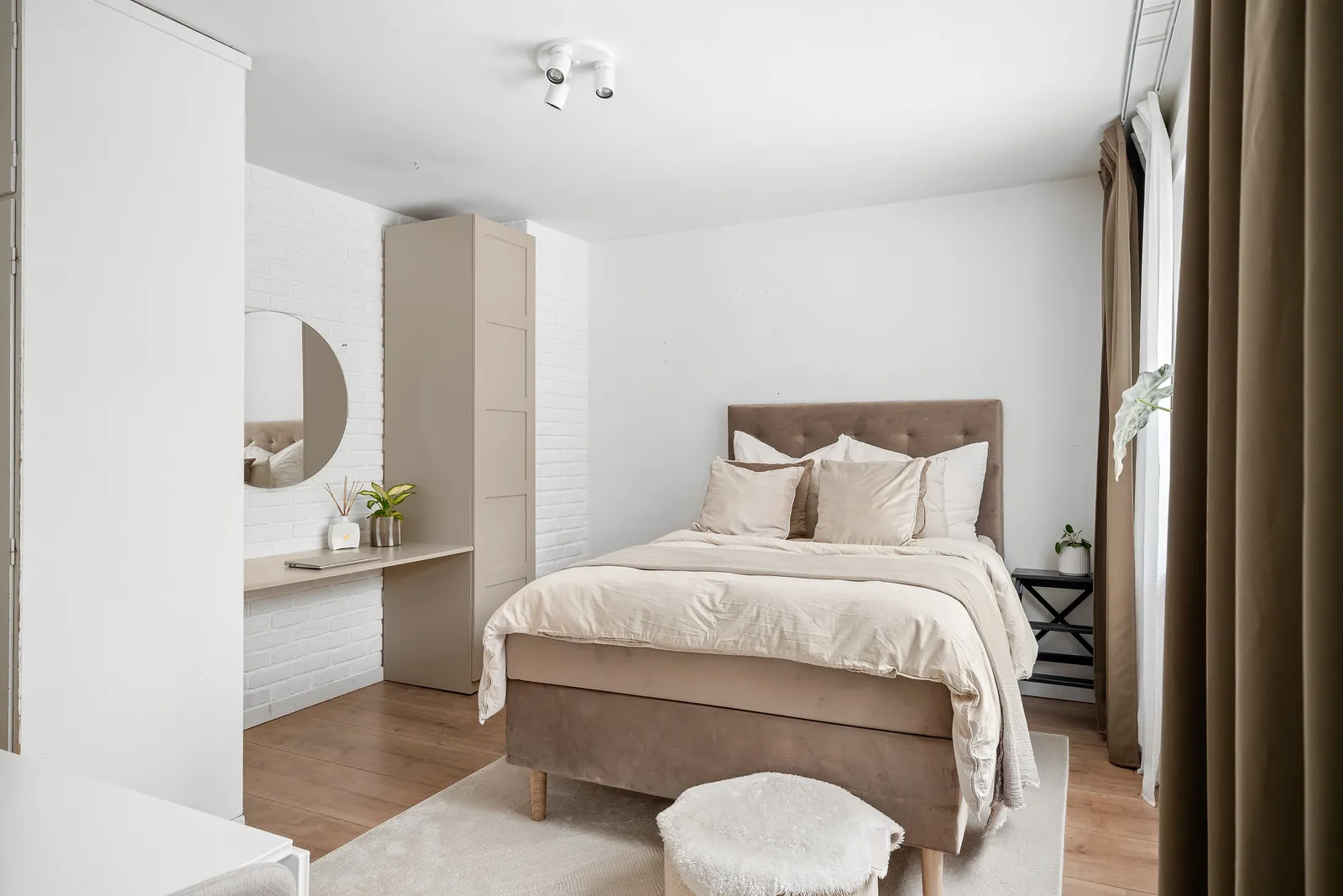 Lägenhet, 1 rooms, 25 sqm, Solna – Solna