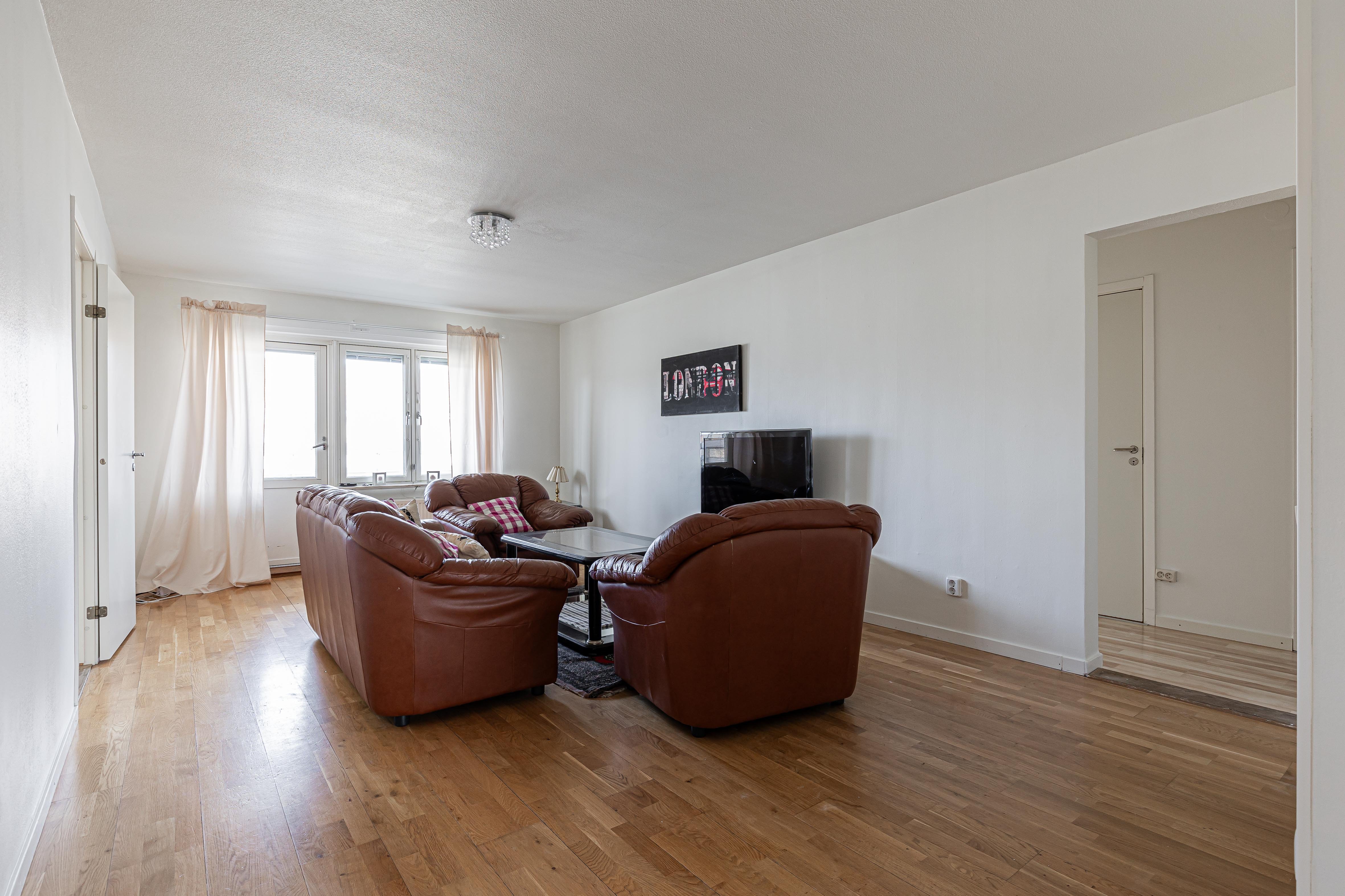 Lägenhet, 5 rooms, 114 sqm, Västerås – bild 5