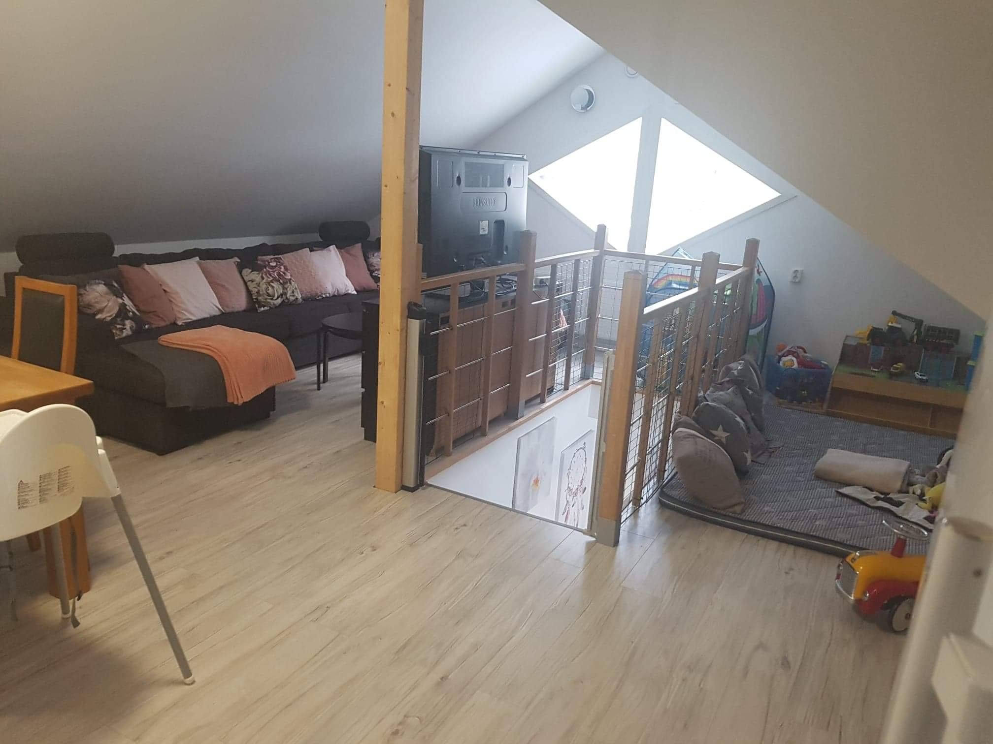 5 rok · 120 m² i Björnlunda – bild 3