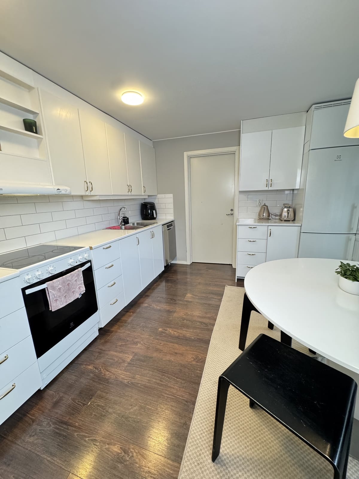 1 rok · 17 m² i Skarpnäck – bild 3