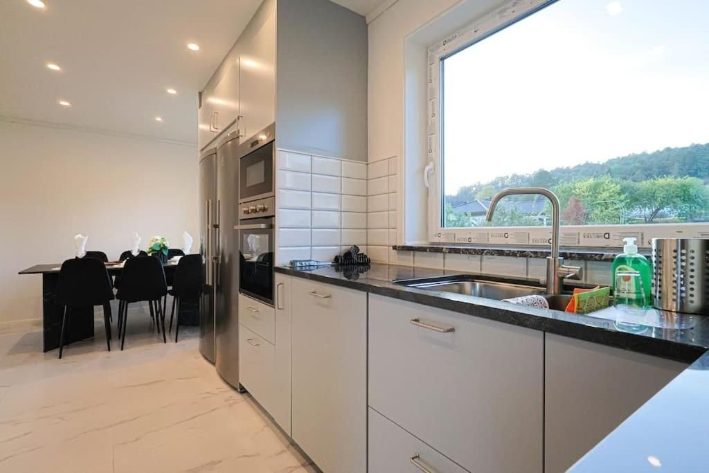 Villa/Hus, 7 rooms, 123 sqm, Partille – bild 2