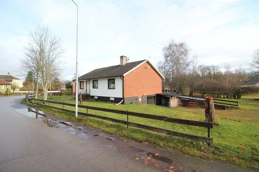 Villa/Hus, 4 rooms, 915 sqm, Älghult