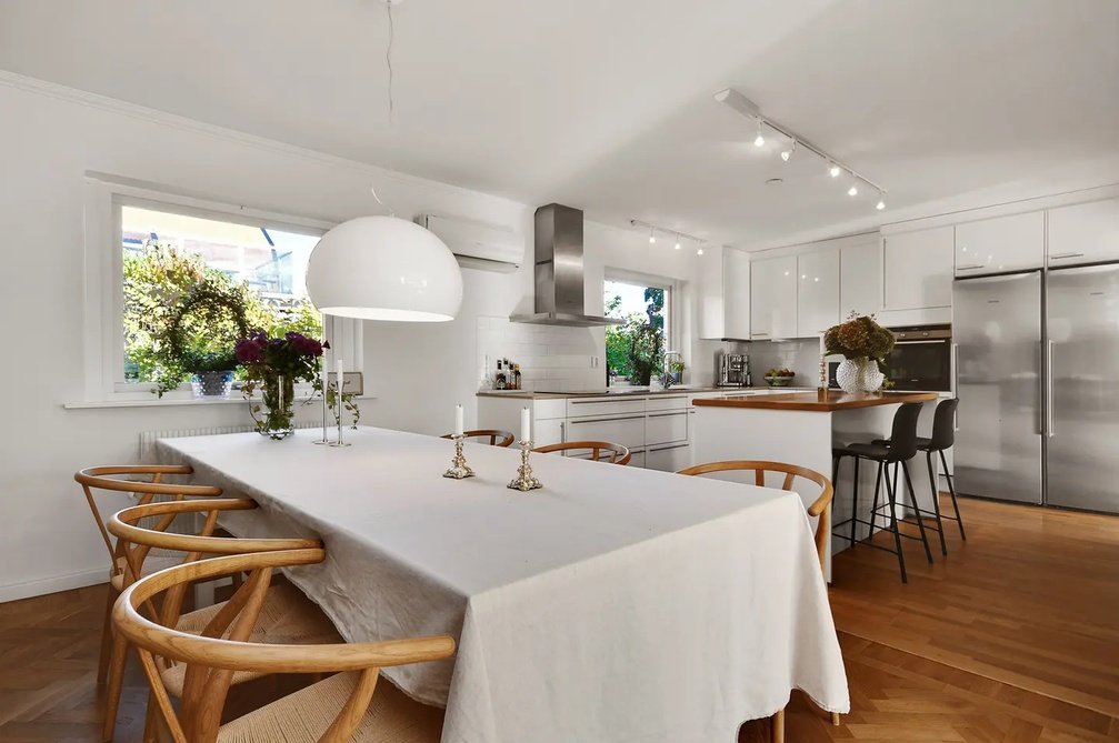 5 rok · 230 m² i Lidingö – bild 6