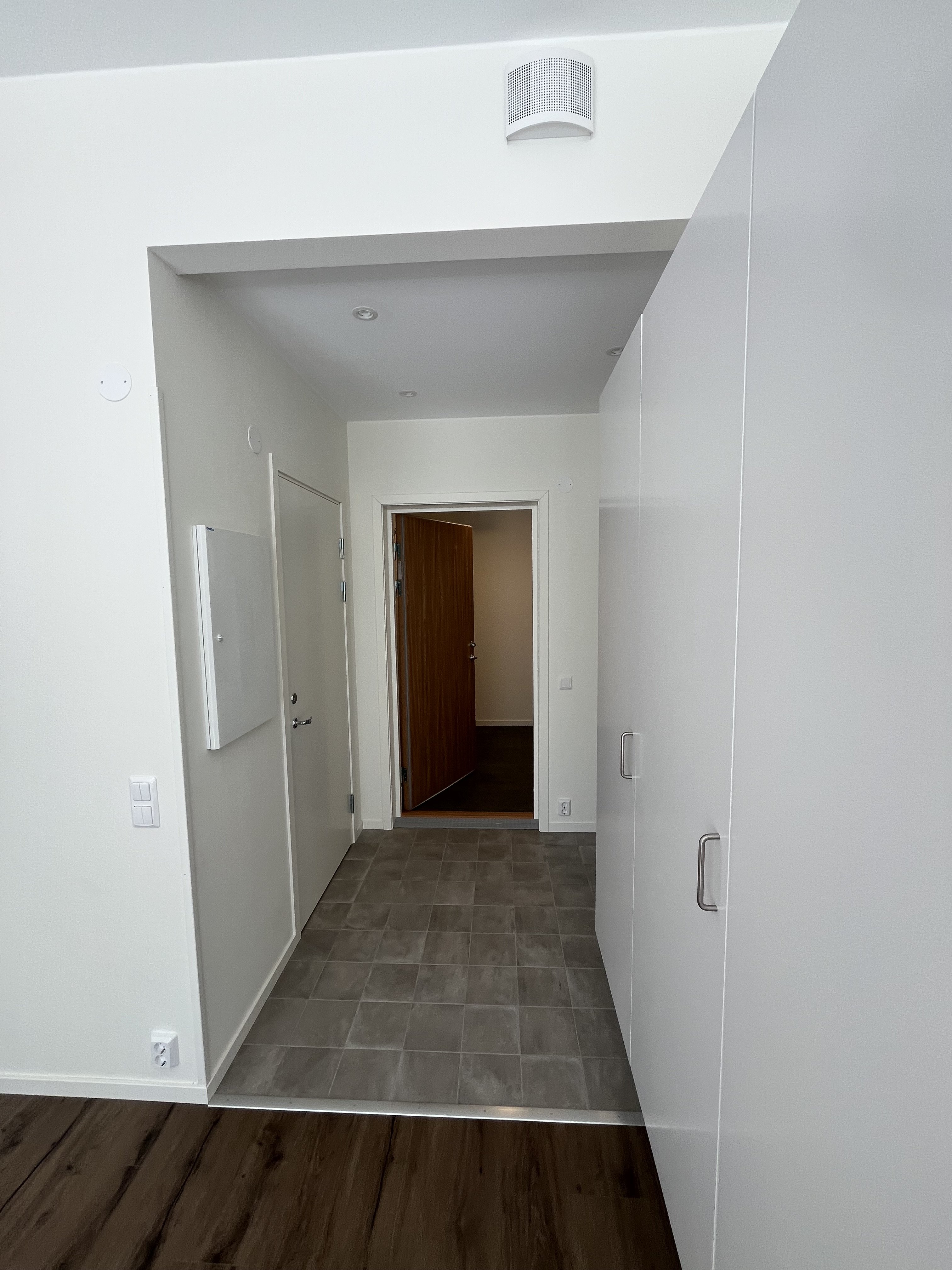 Lägenhet, 1 rooms, 25 sqm, Hässelby – bild 4
