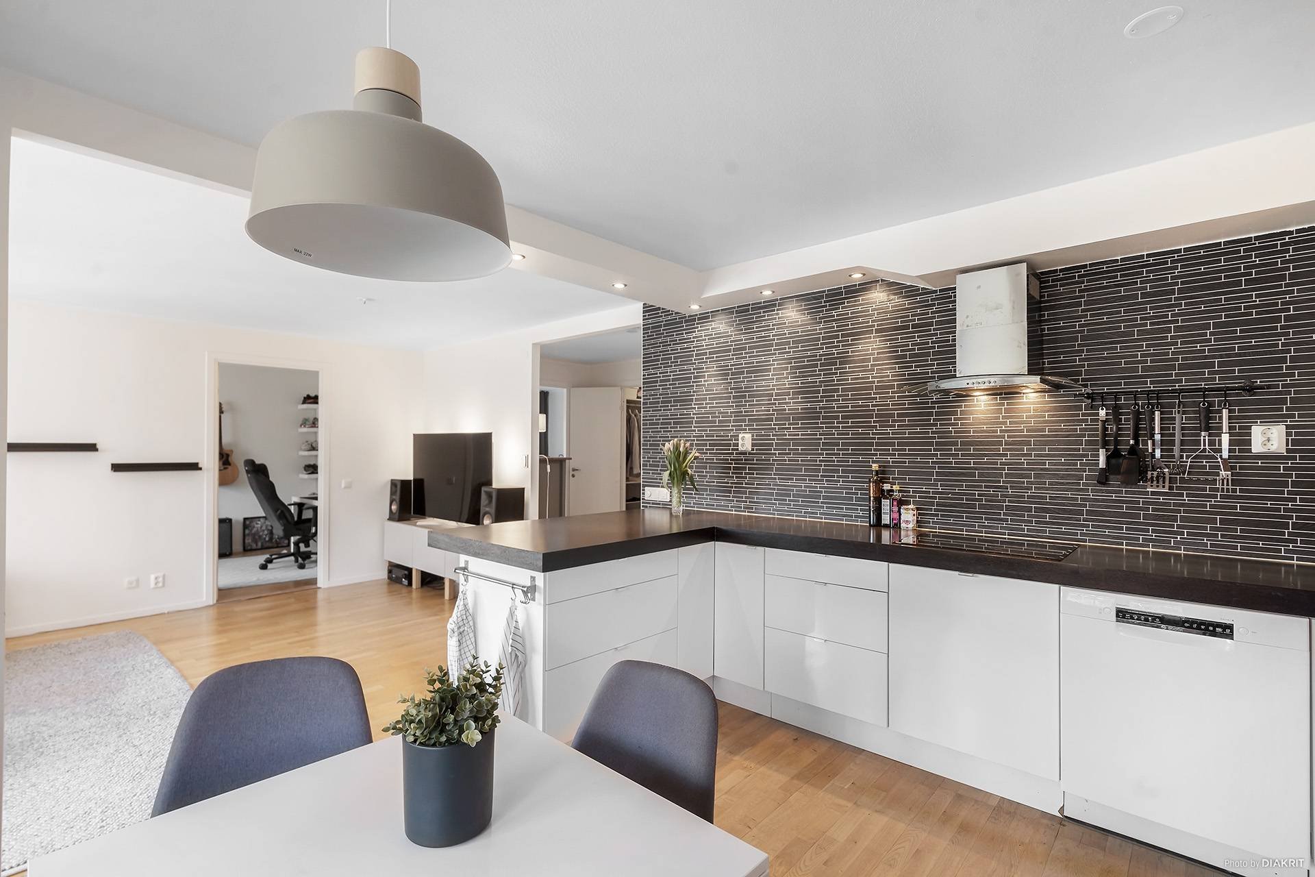 Lägenhet, 3 rooms, 76 sqm, Sollentuna – bild 12