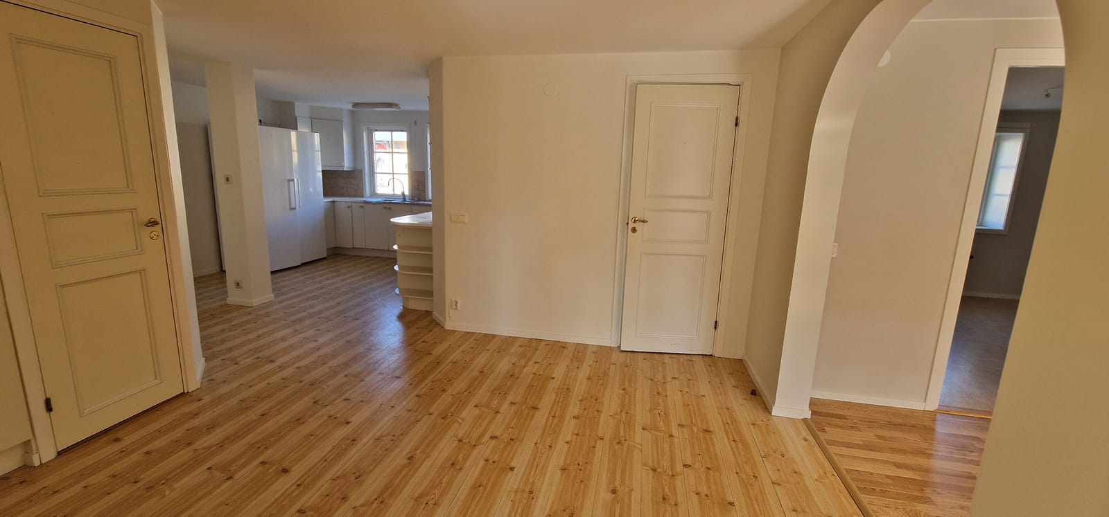 2 rok · 85 m² i Malmköping – bild 2