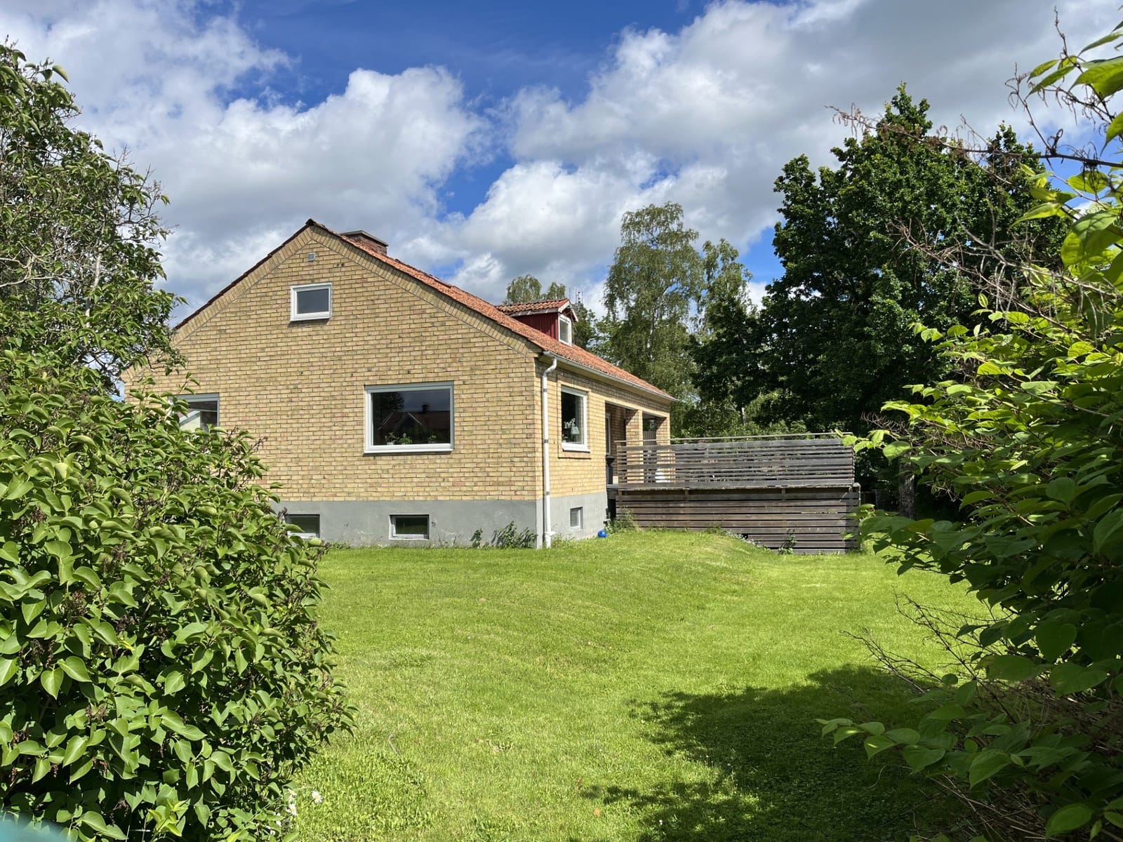 5 rok · 150 m² i Väring – bild 2