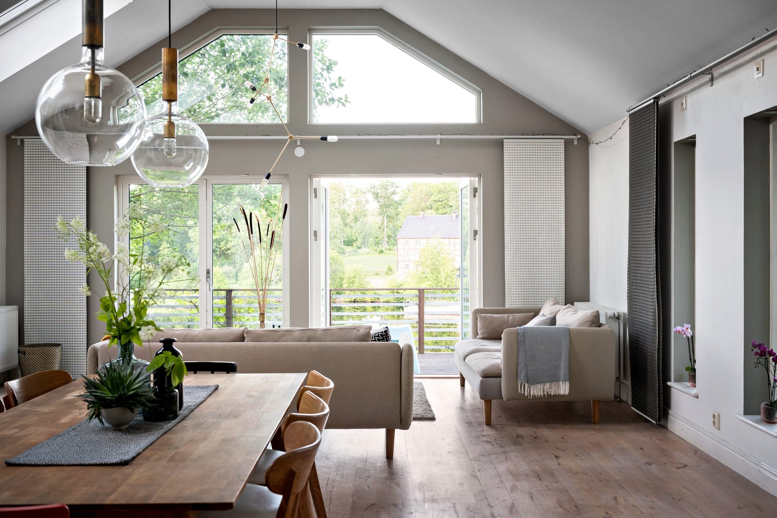 Villa/Hus, 8 rooms, 307 sqm, Broby