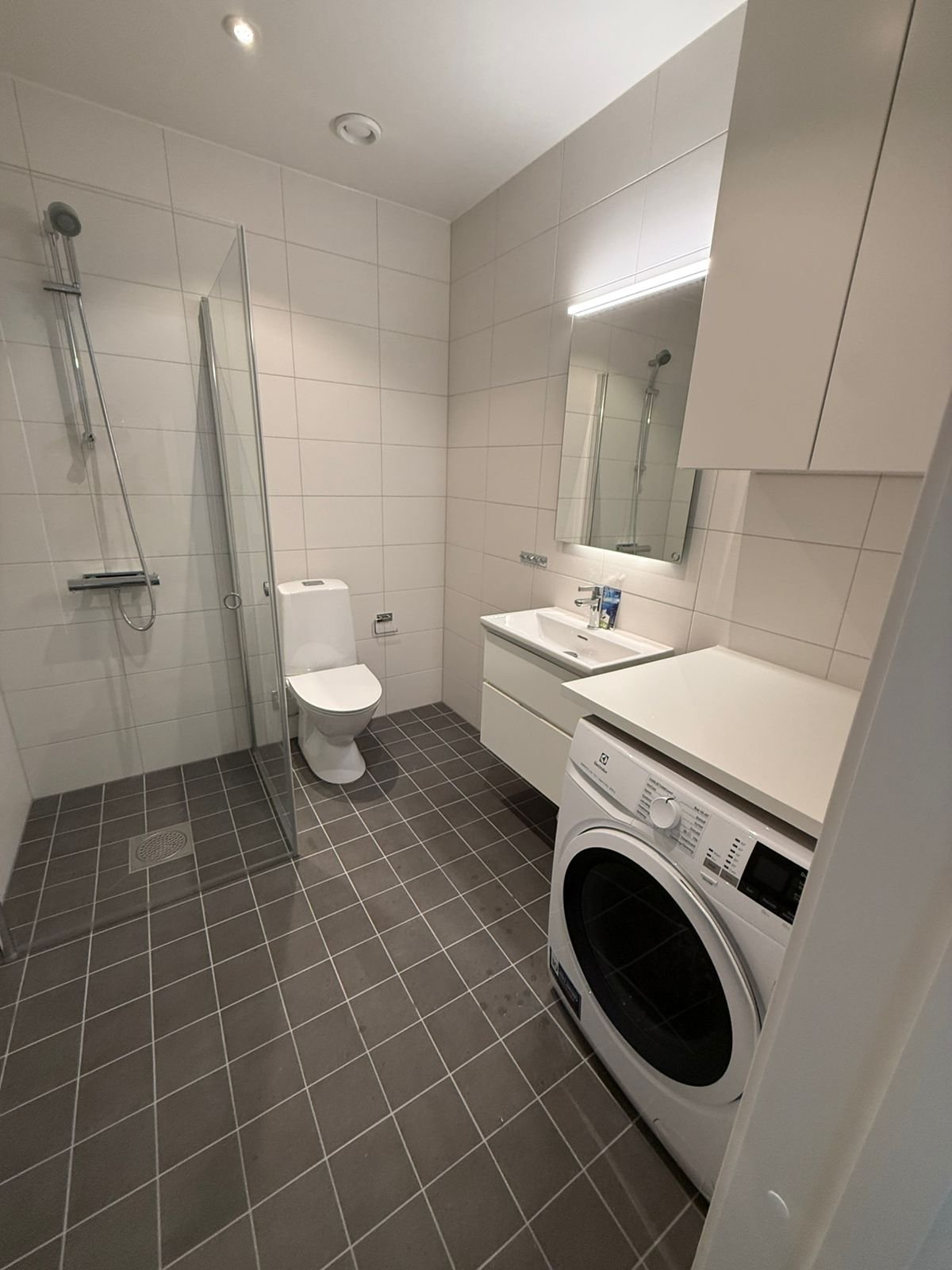 2 rok · 35 m² i Täby – bild 3