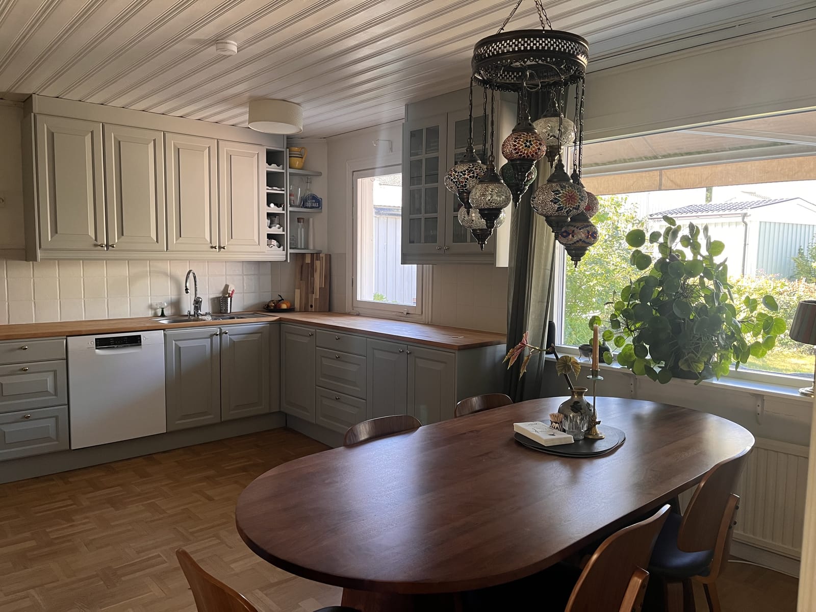 6 rok · 138 m² i Hässelby – bild 3