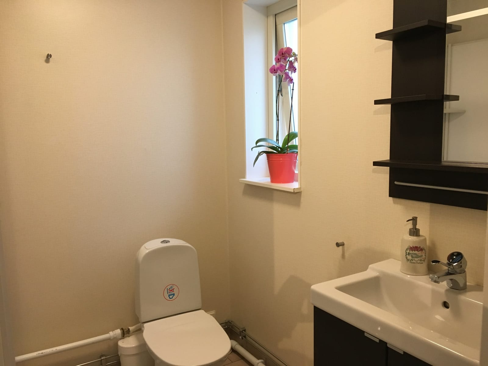 1 rok · 20 m² i Ekerö – bild 9