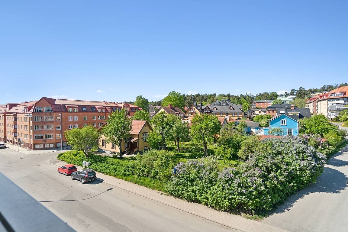 2 rok · 64 m² i Södertälje – bild 9