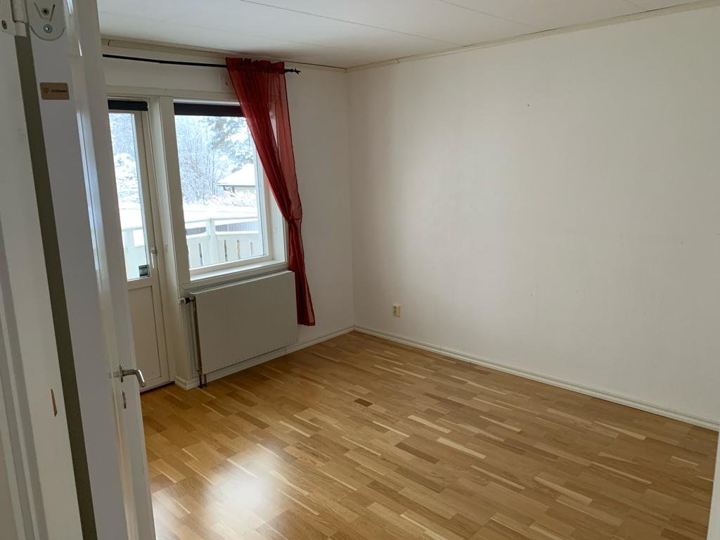 7 rok · 220 m² i Öjersjö – bild 8