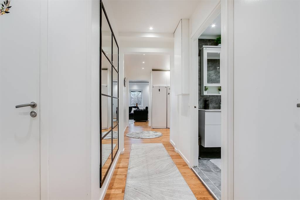 Lägenhet, 5 rooms, 105 sqm, Norsborg