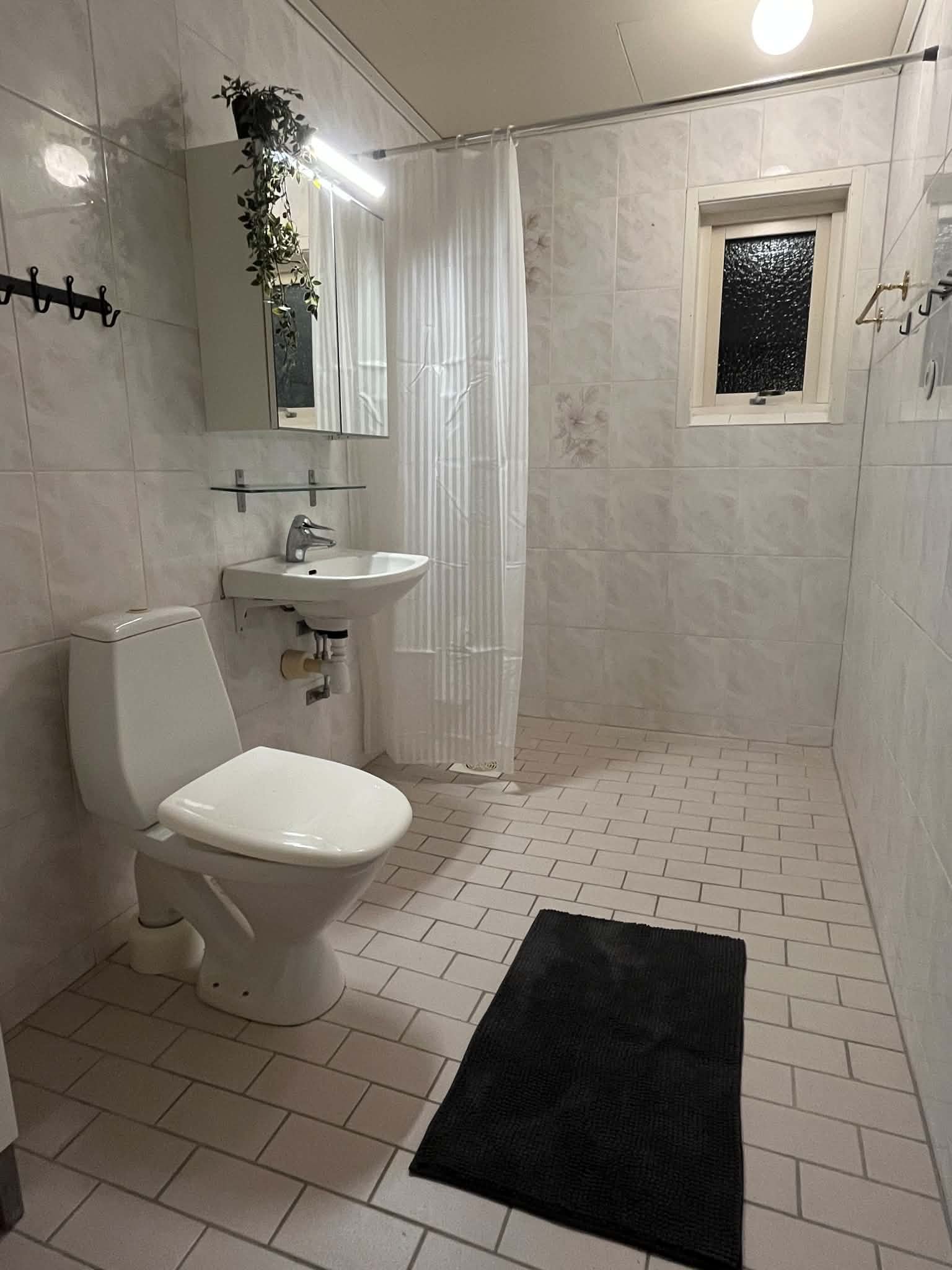 7 rok · 200 m² i Boden – bild 7