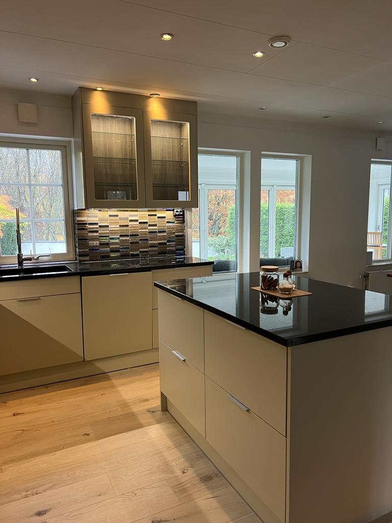 5 rok · 195 m² i Södertälje – bild 11