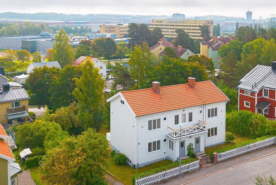 8 rok · 220 m² i Sandviken – Sandviken