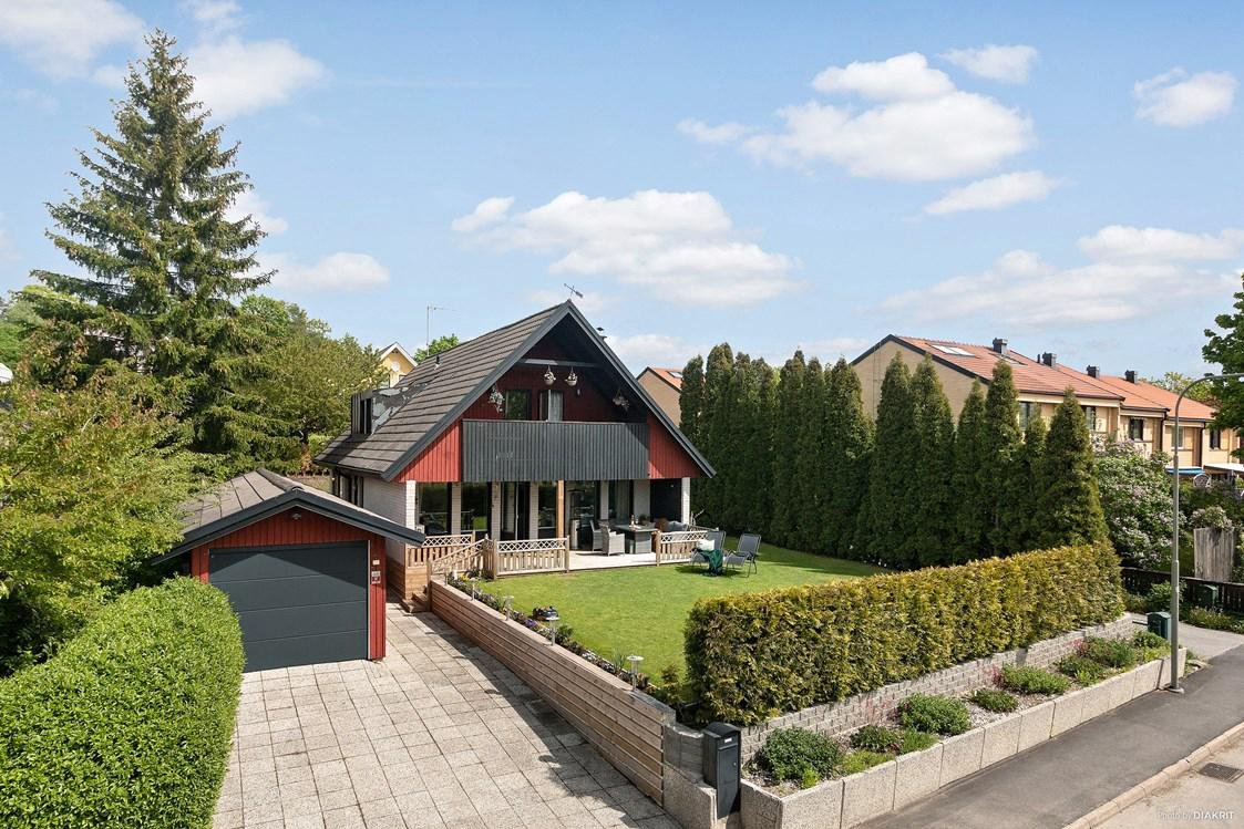 Villa/Hus, 6 rooms, 160 sqm, Hässelby