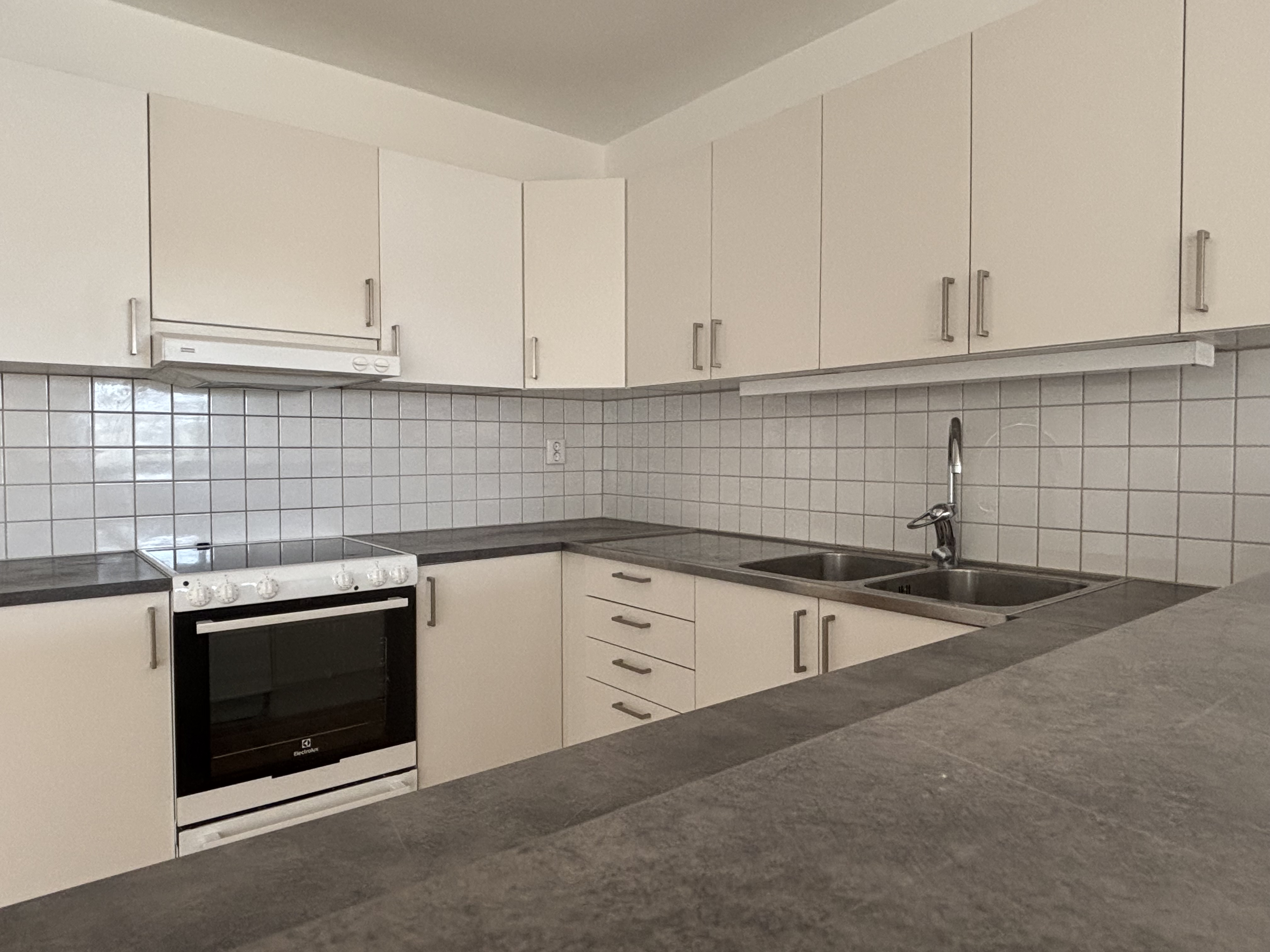 Lägenhet, 3 rooms, 65 sqm, Kungsängen – bild 3