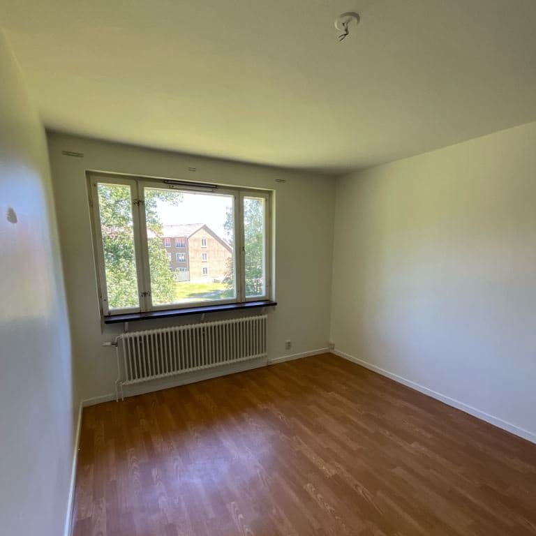2 rok · 54 m² i Djursholm – bild 3