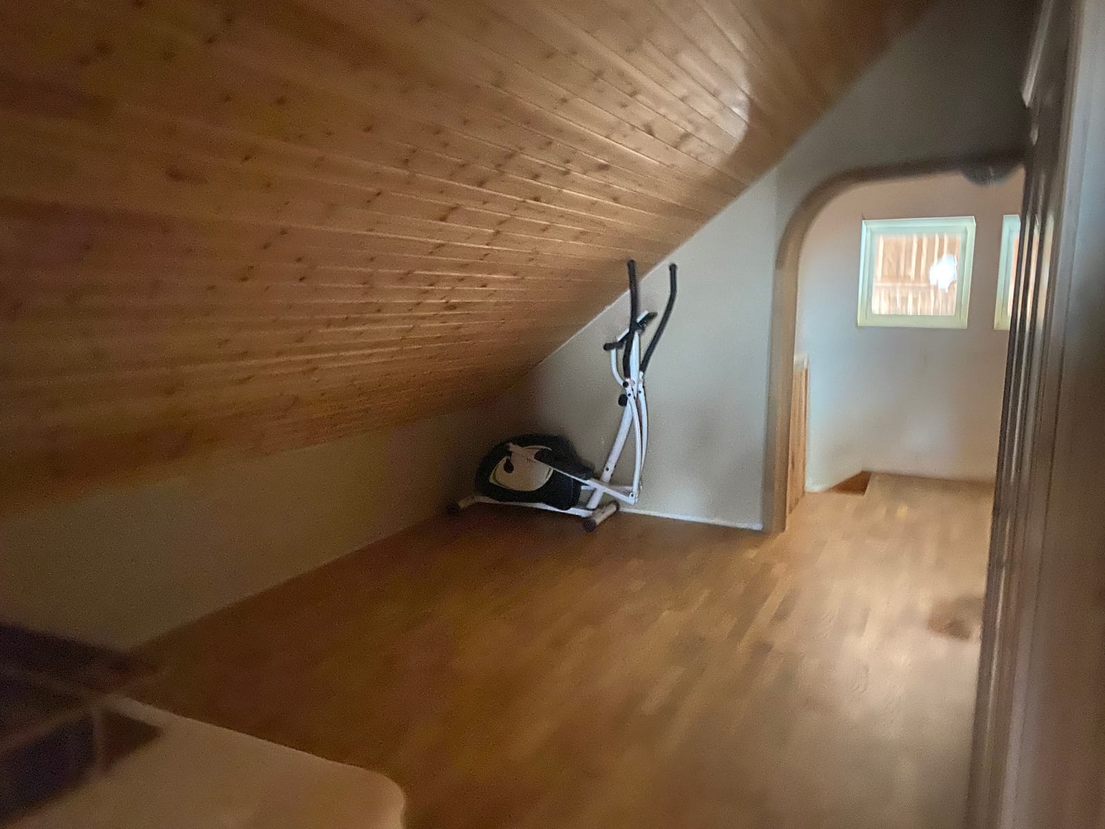 4 rok · 100 m² i Färentuna – bild 4