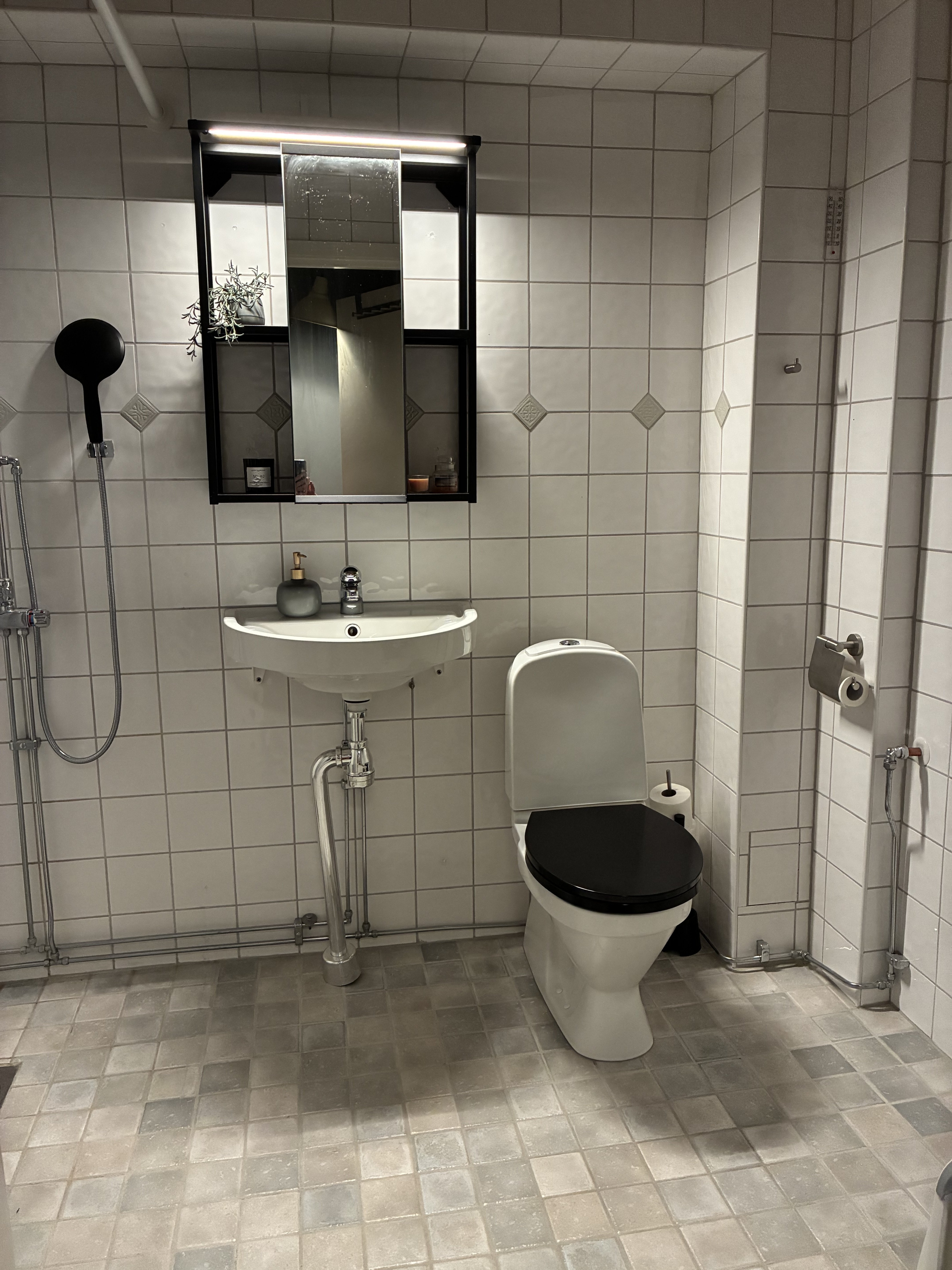 Villa/Hus, 1 rooms, 12 sqm, Hässelby – bild 5
