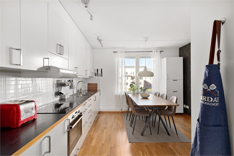 3 rok · 86 m² i Spånga – bild 4