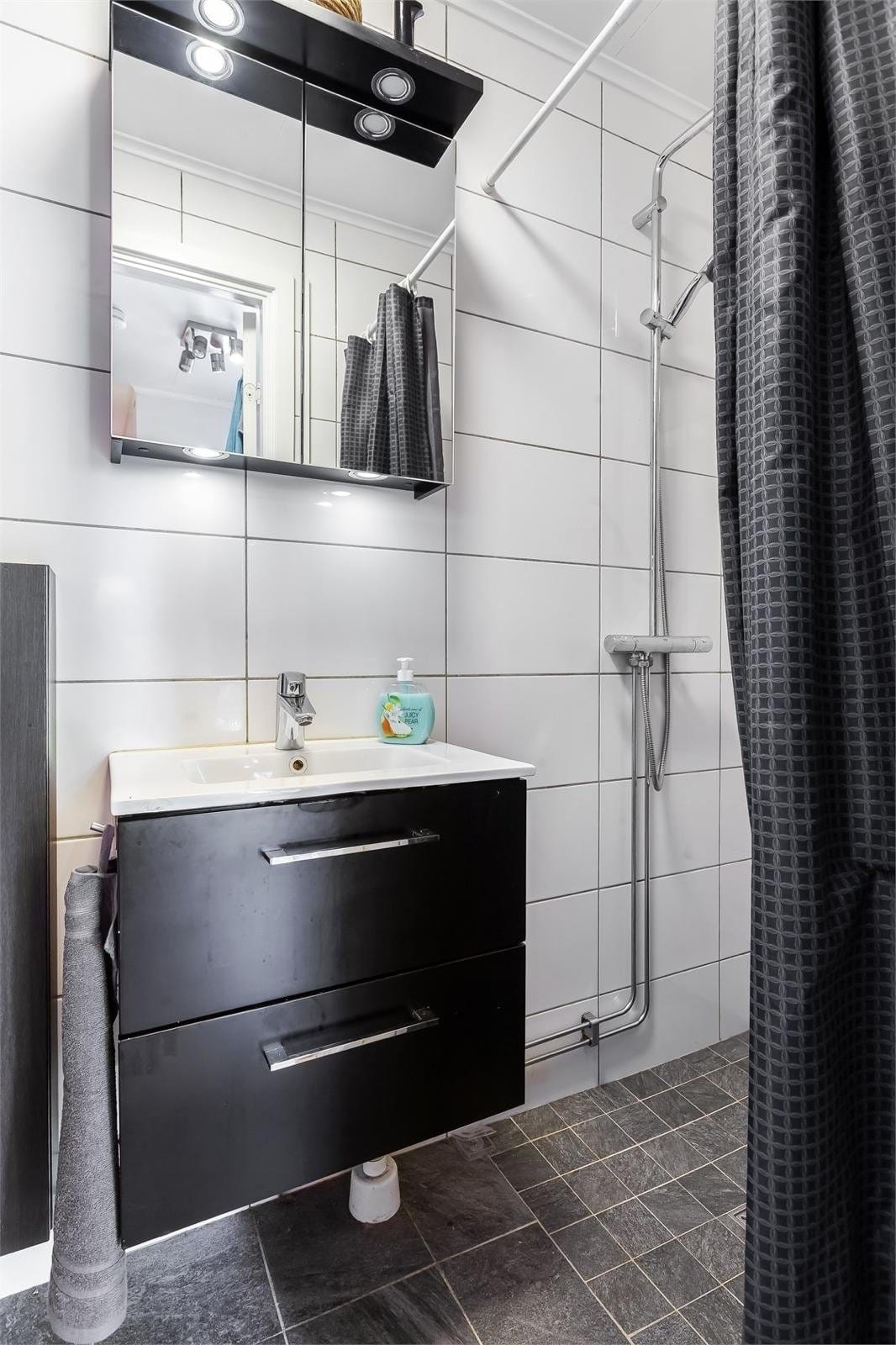5 rok · 106 m² i Haninge – bild 12