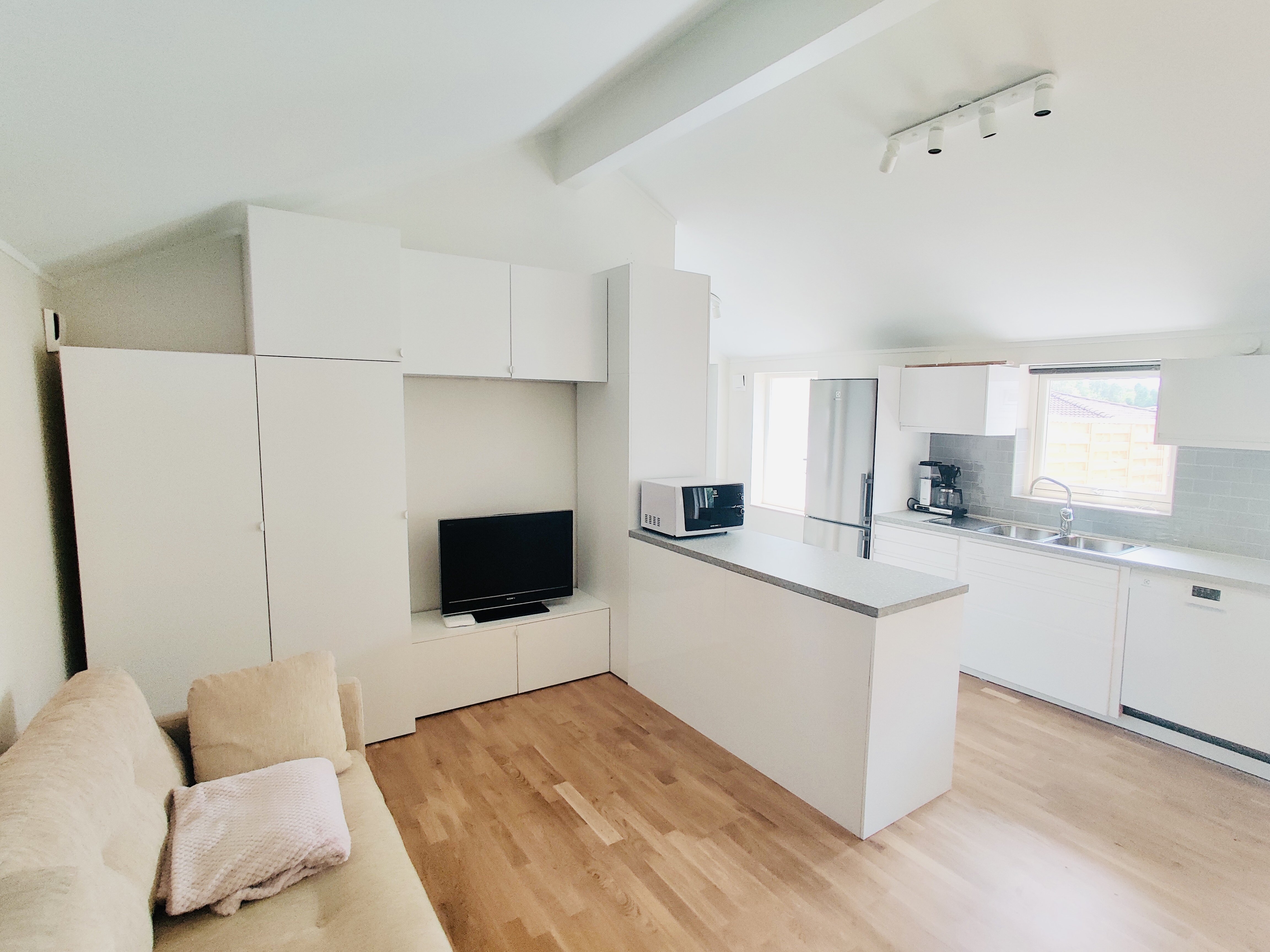 Villa/Hus, 2 rooms, 37 sqm, Täby – bild 2