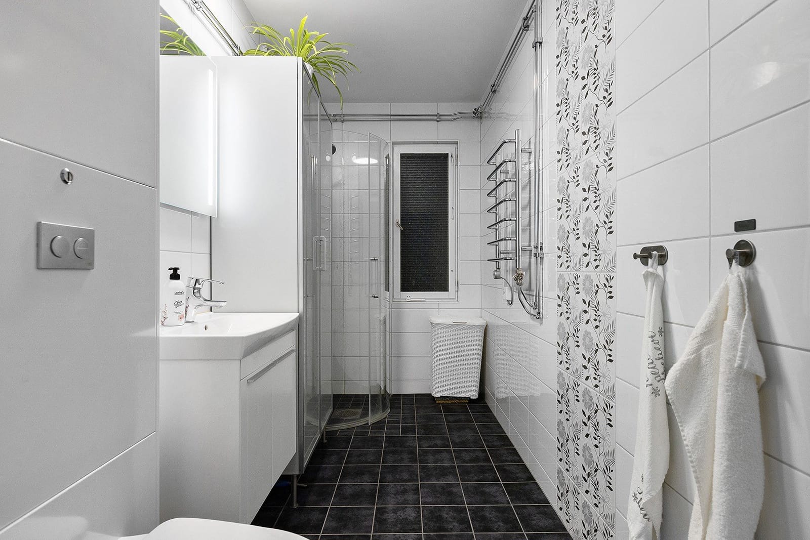 4 rok · 99 m² i Kumla – bild 3