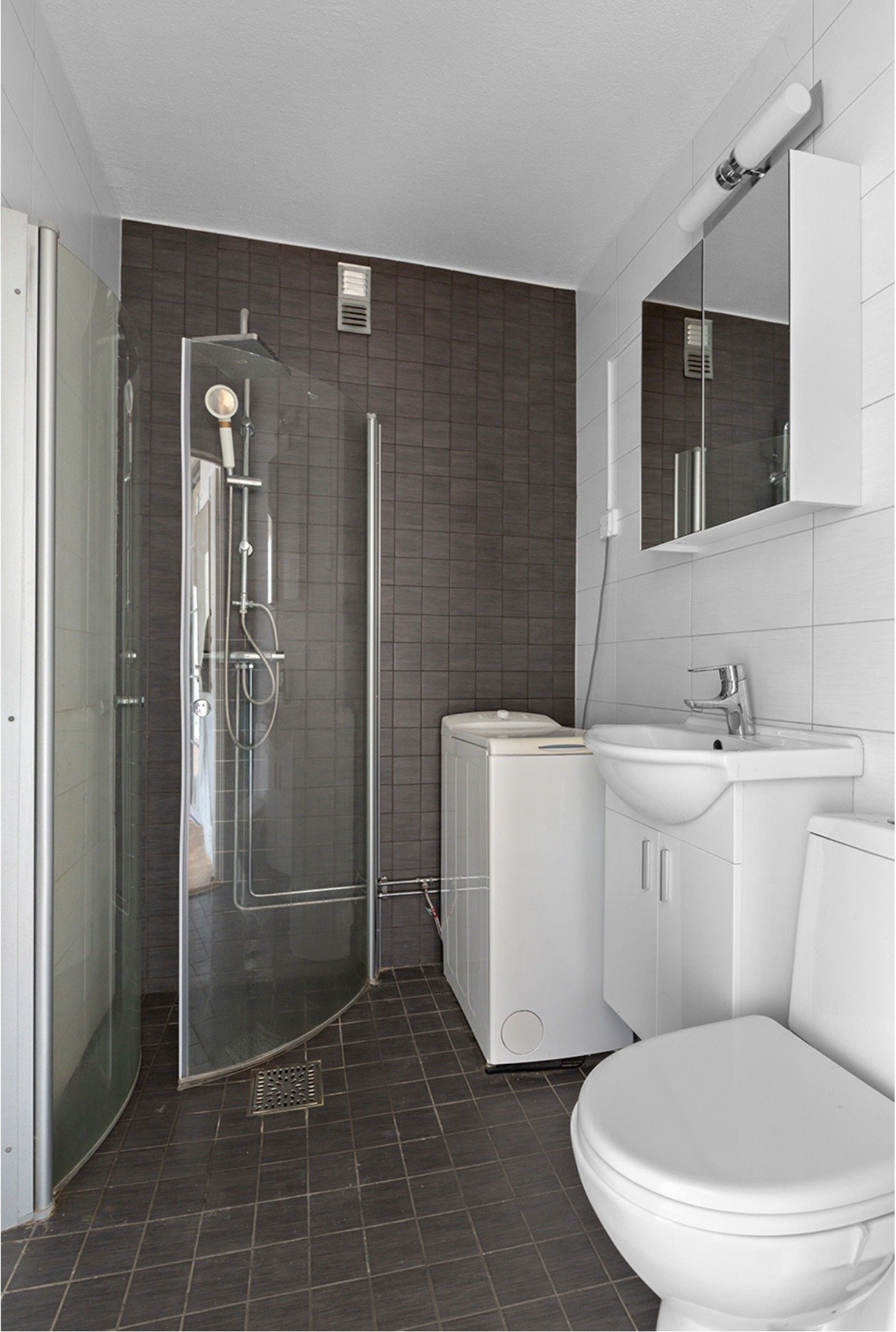 1 rok · 15 m² i Järfälla – bild 3