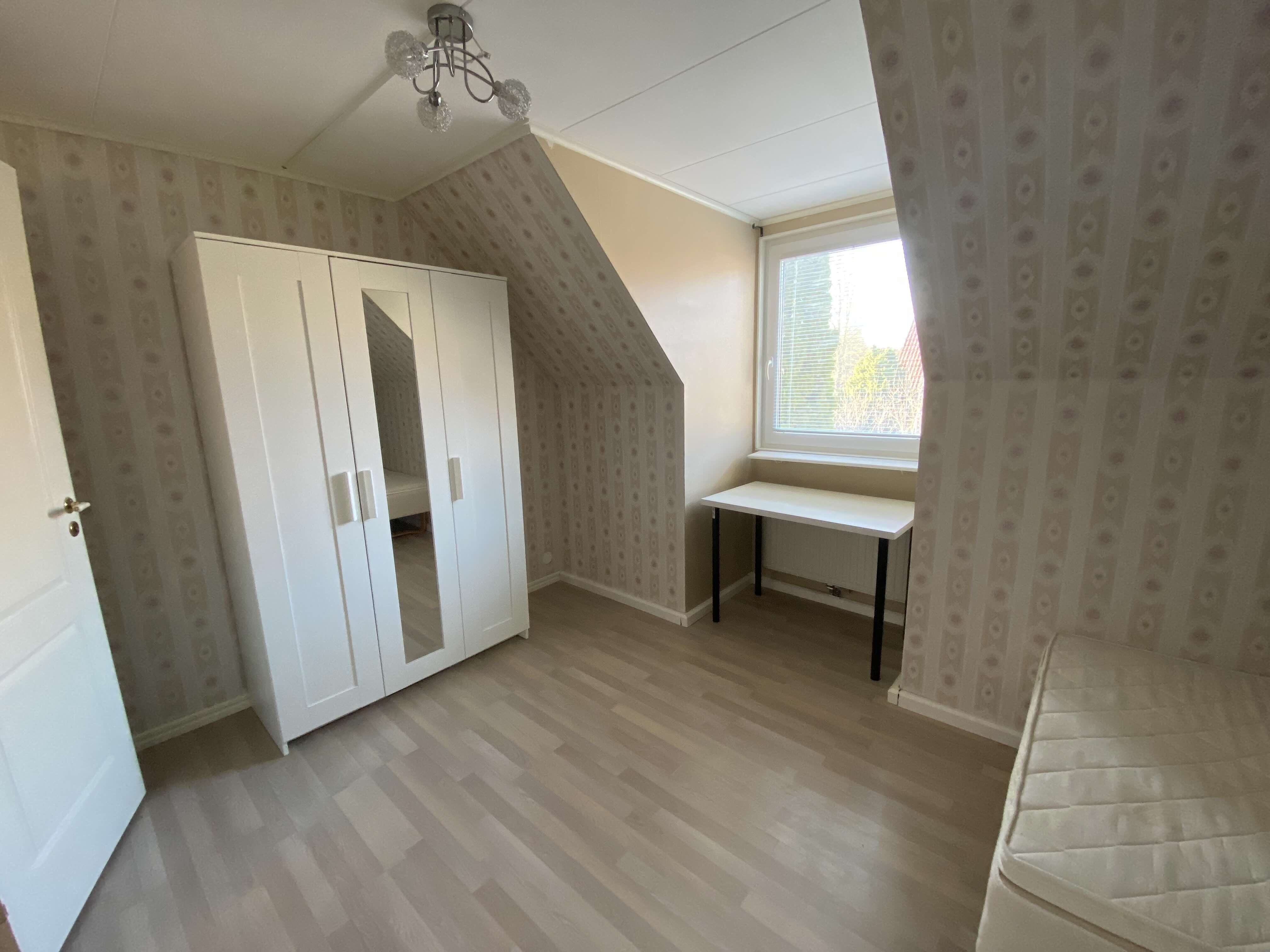 Villa/Hus, 3 rooms, 10 sqm, Jordbro – bild 2