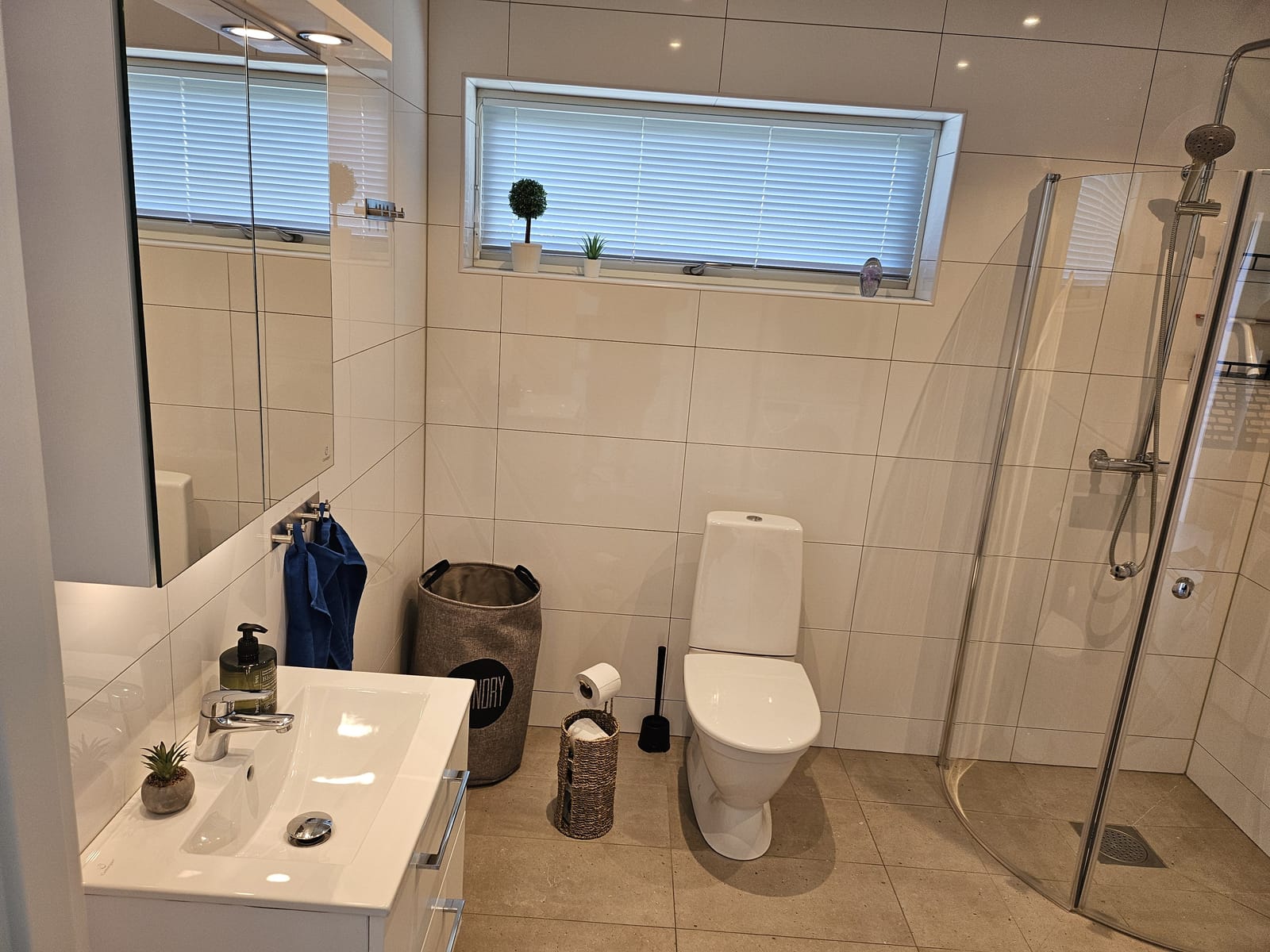 4 rok · 90 m² i Färjestaden – bild 8