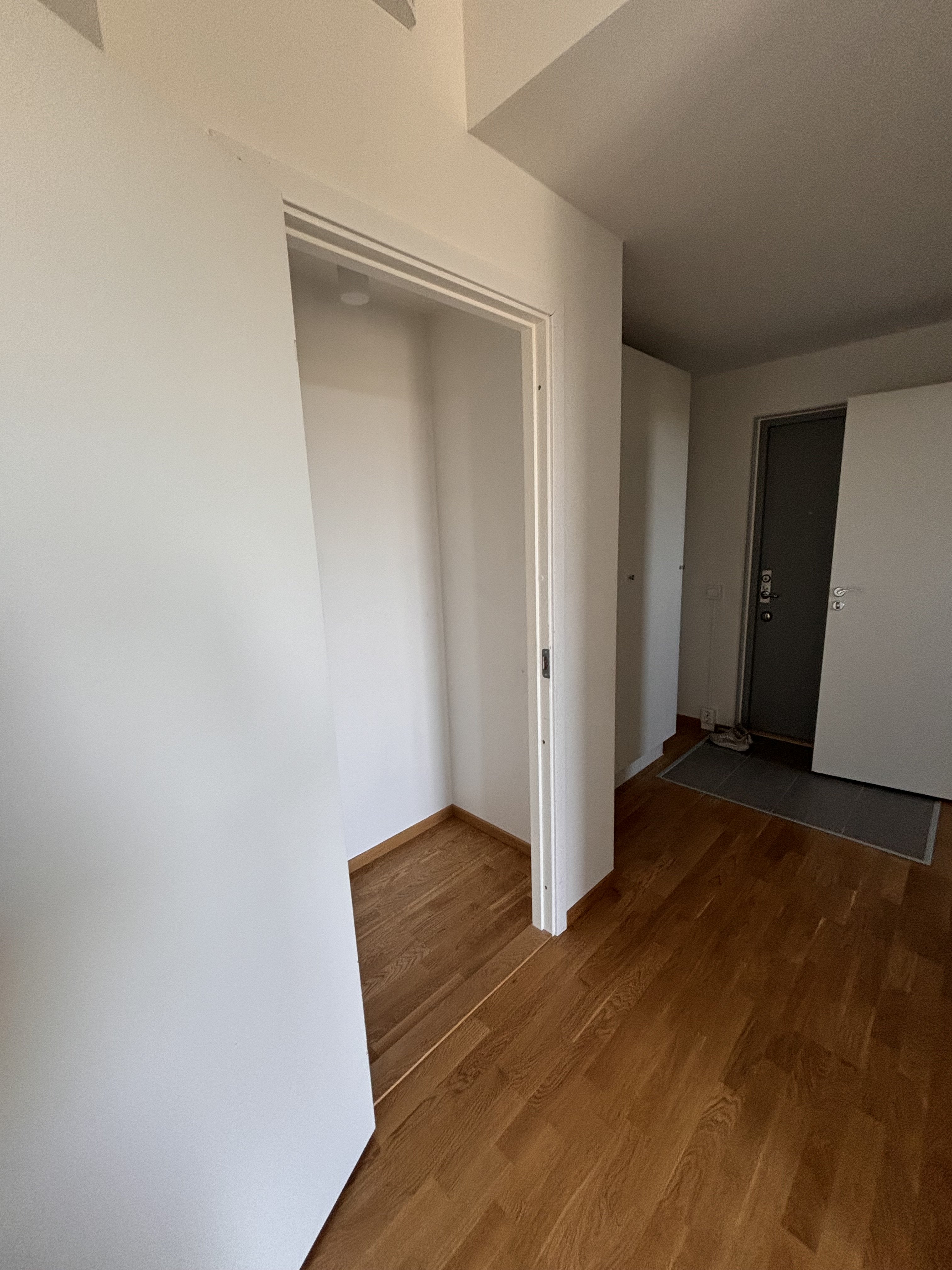 Lägenhet, 1 rooms, 27 sqm, Sundbyberg – bild 2