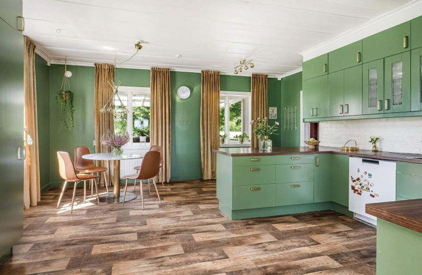 Villa/Hus, 8 rooms, 202 sqm, Heby – bild 5