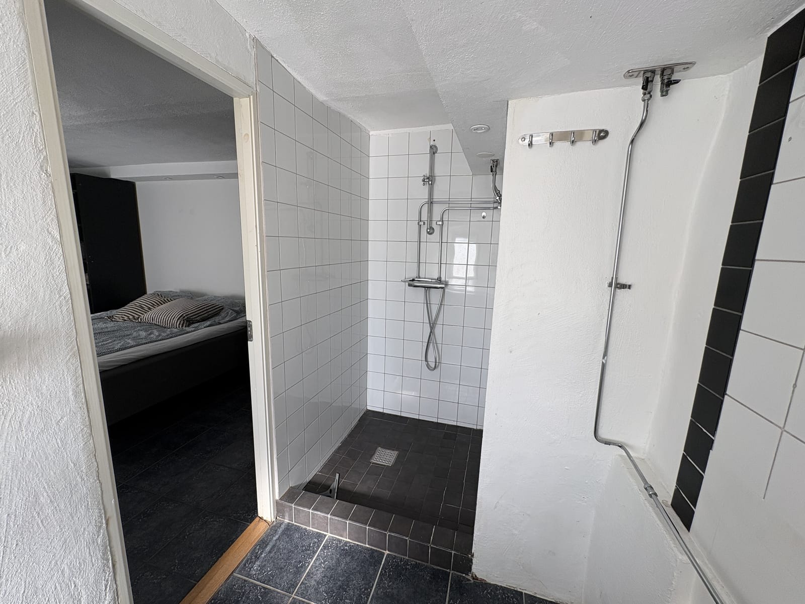 4 rok · 100 m² i Lidingö – bild 33
