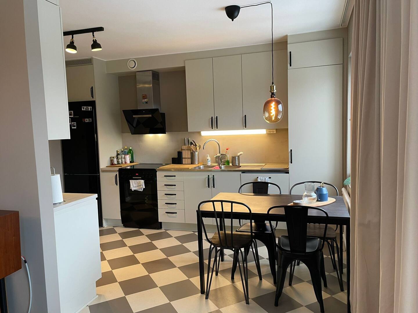 Lägenhet, 2 rooms, 55 sqm, Bagarmossen – bild 5