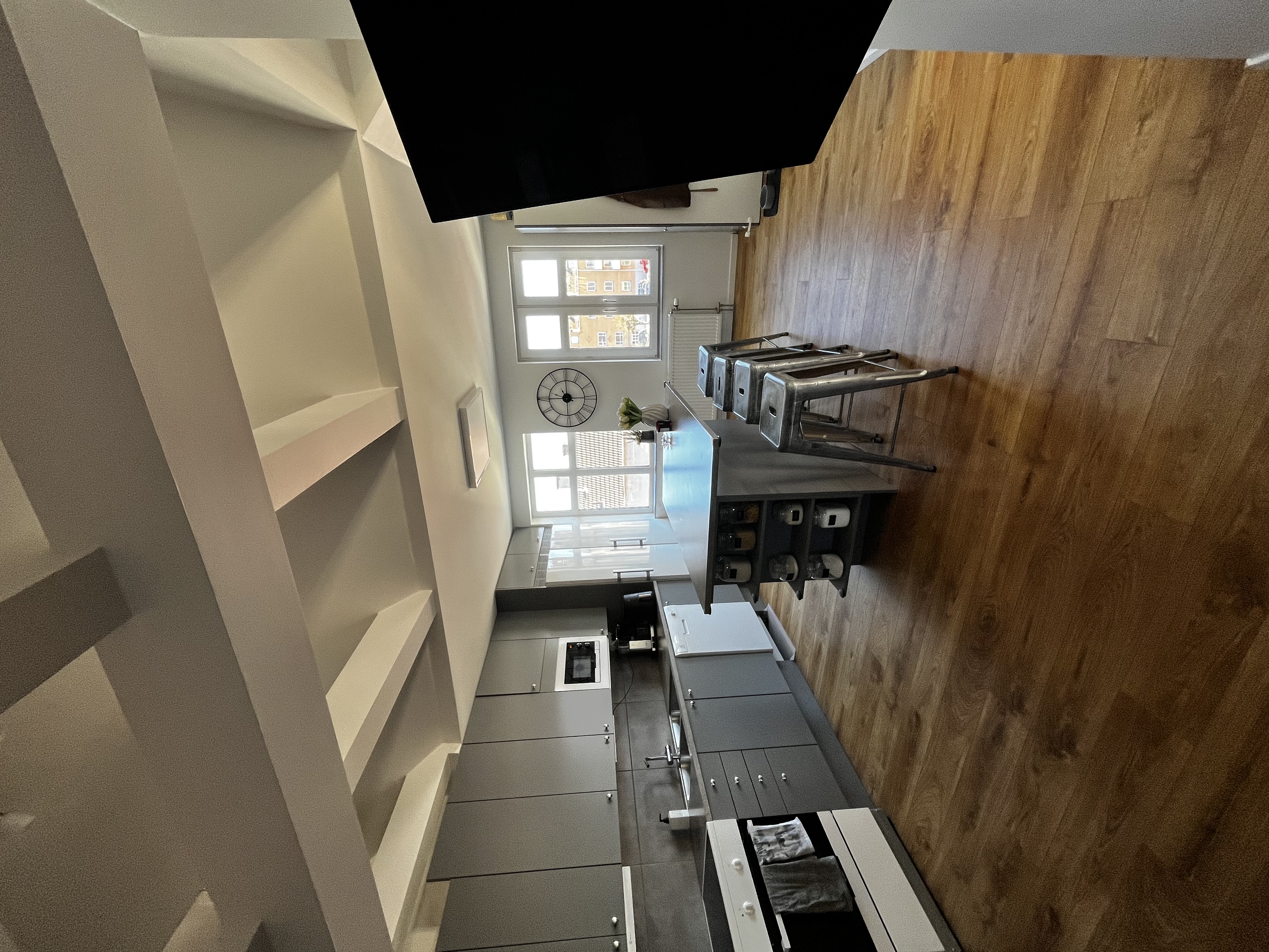 Lägenhet, 3 rooms, 90 sqm, Vara – bild 2
