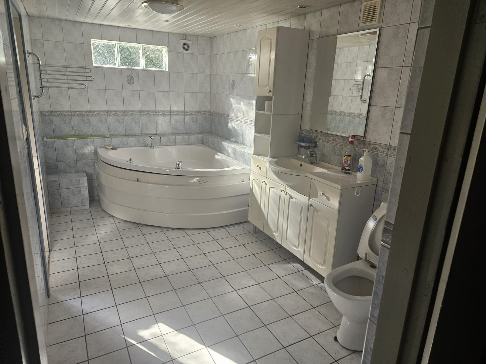 6 rok · 150 m² i Södertälje – bild 8