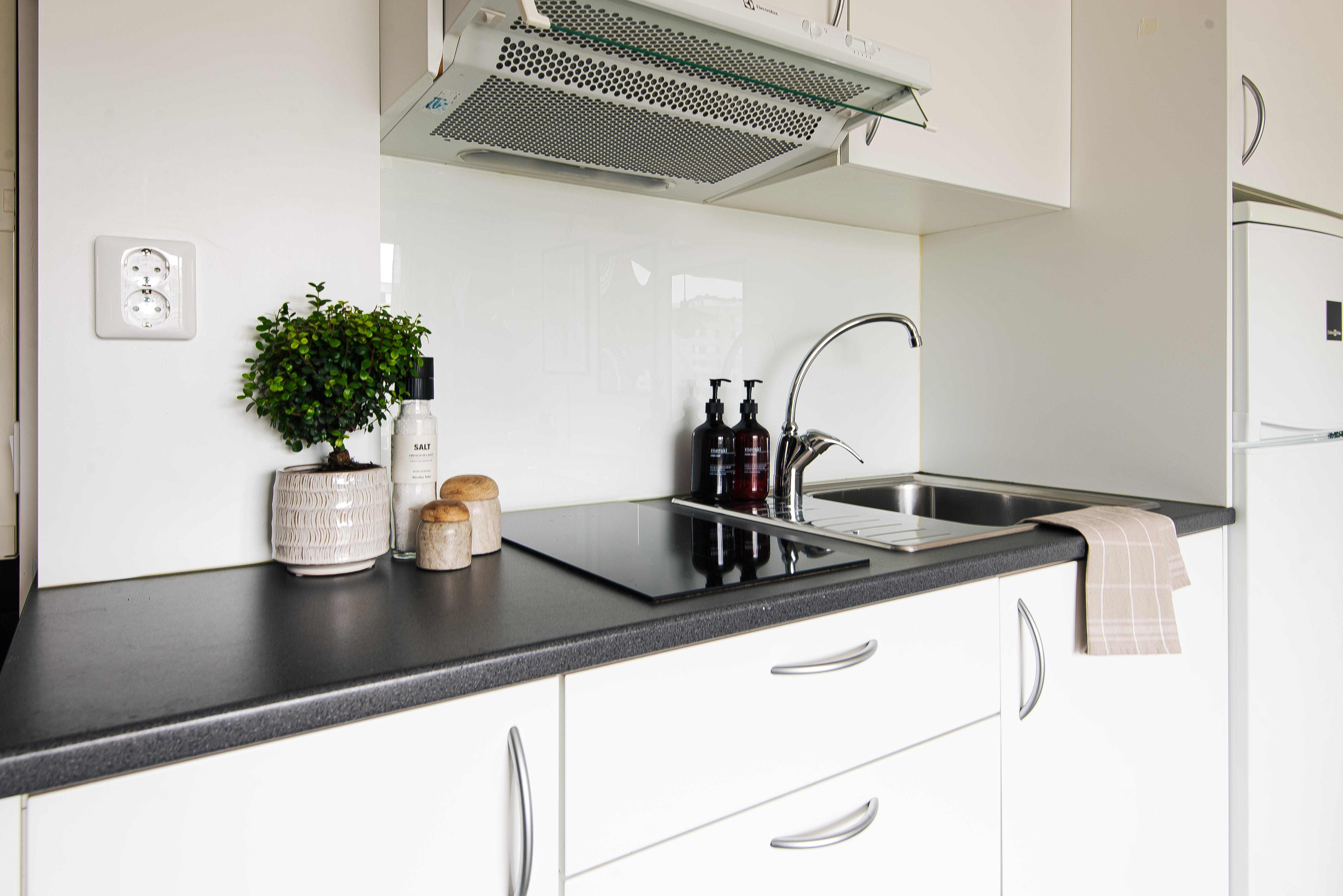Lägenhet, 1 rooms, 25 sqm, Sollentuna – bild 2