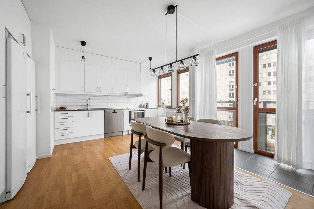 3 rok · 78 m² i Vällingby – bild 2