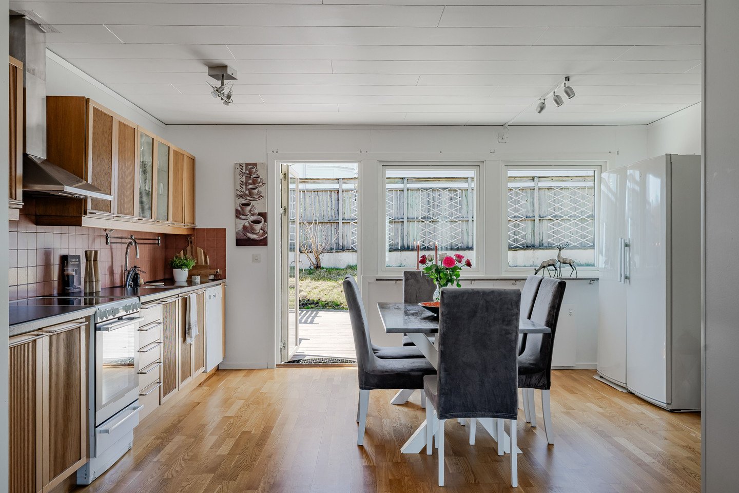 8 rok · 245 m² i Jönköping – bild 13