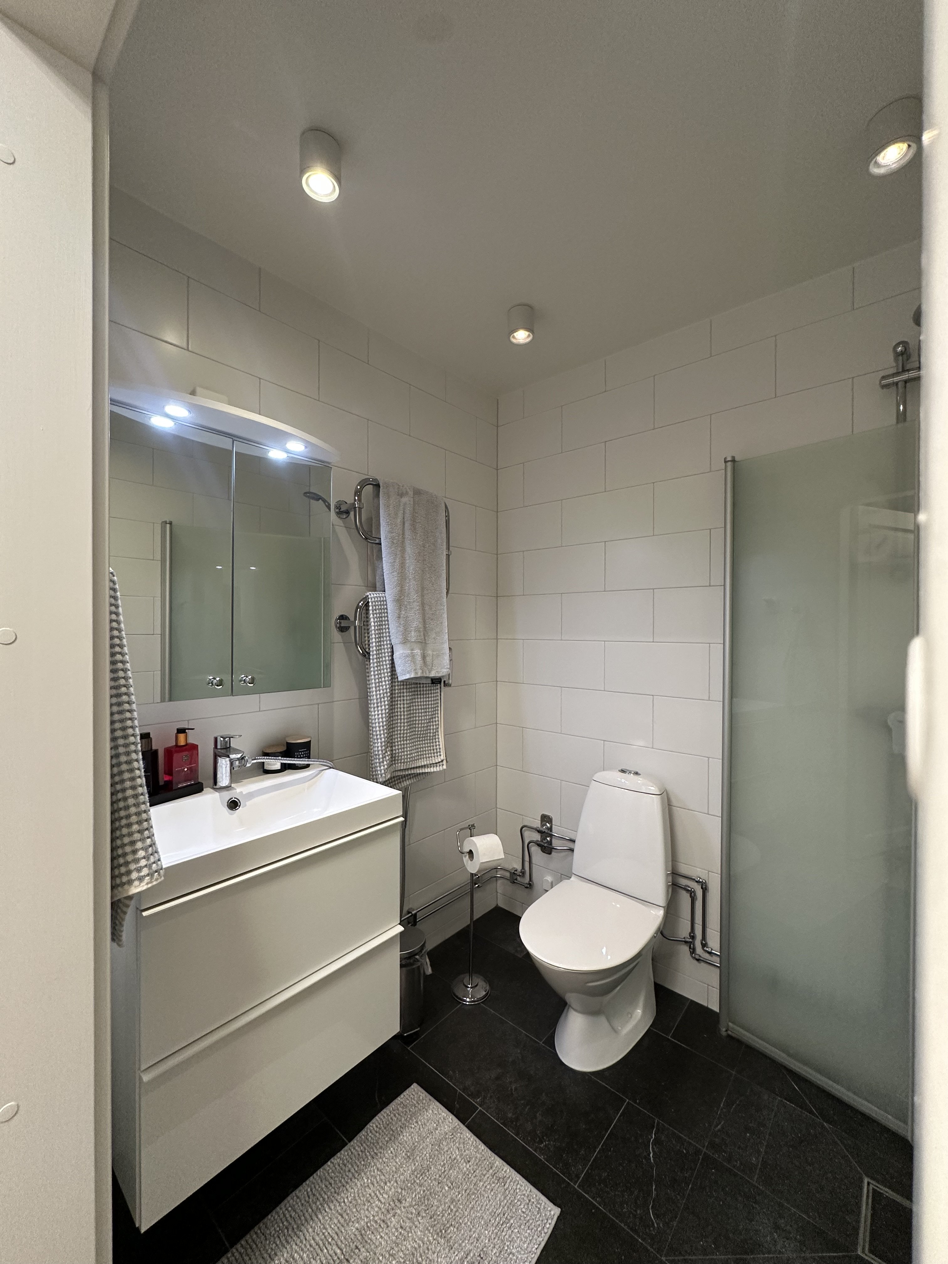 Lägenhet, 2 rooms, 37 sqm, Huddinge – bild 3