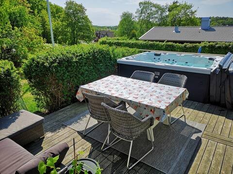 Villa/Hus, 7 rooms, 240 sqm, Västra Frölunda