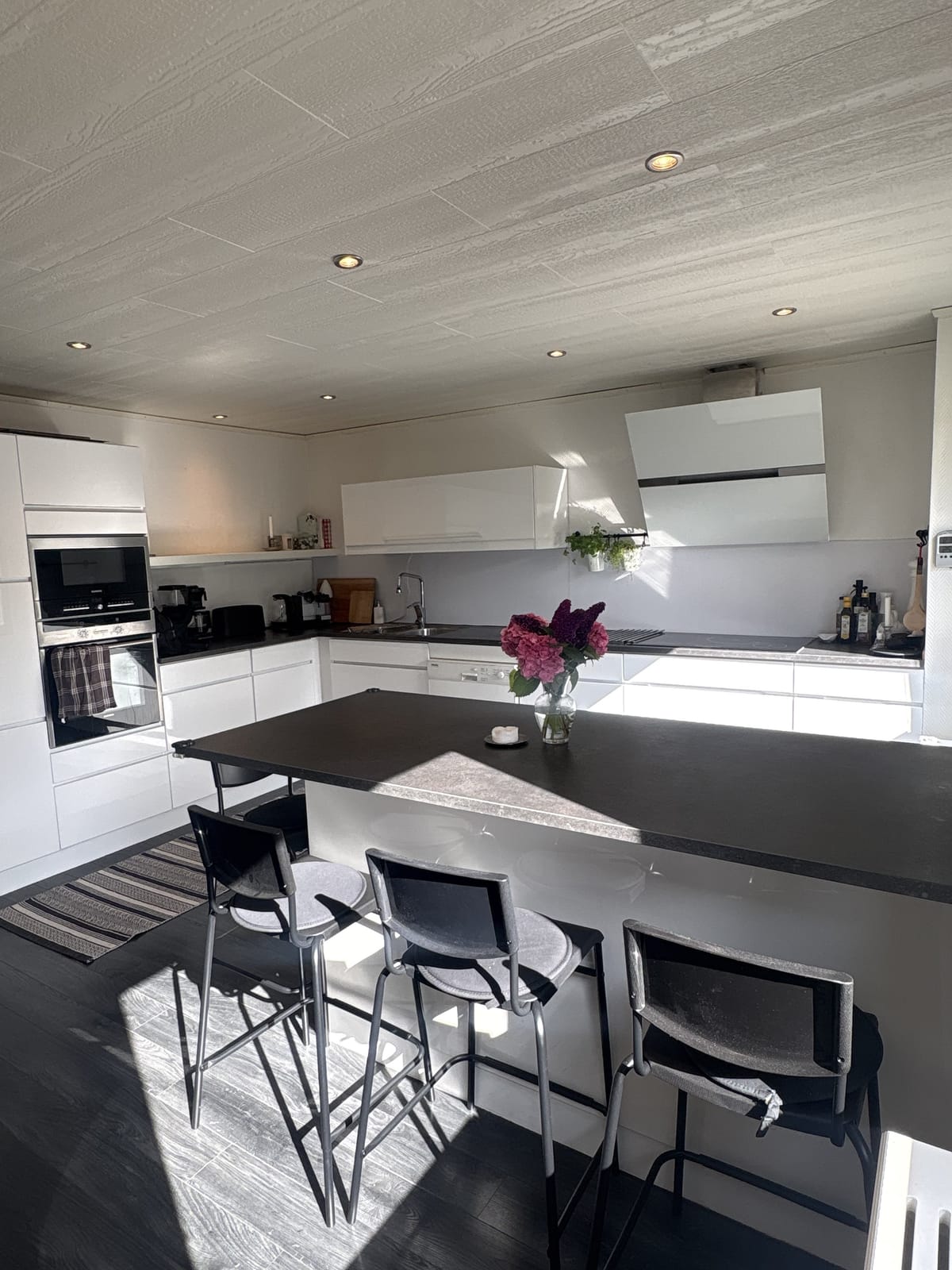 9 rok · 180 m² i Höllviken – bild 2
