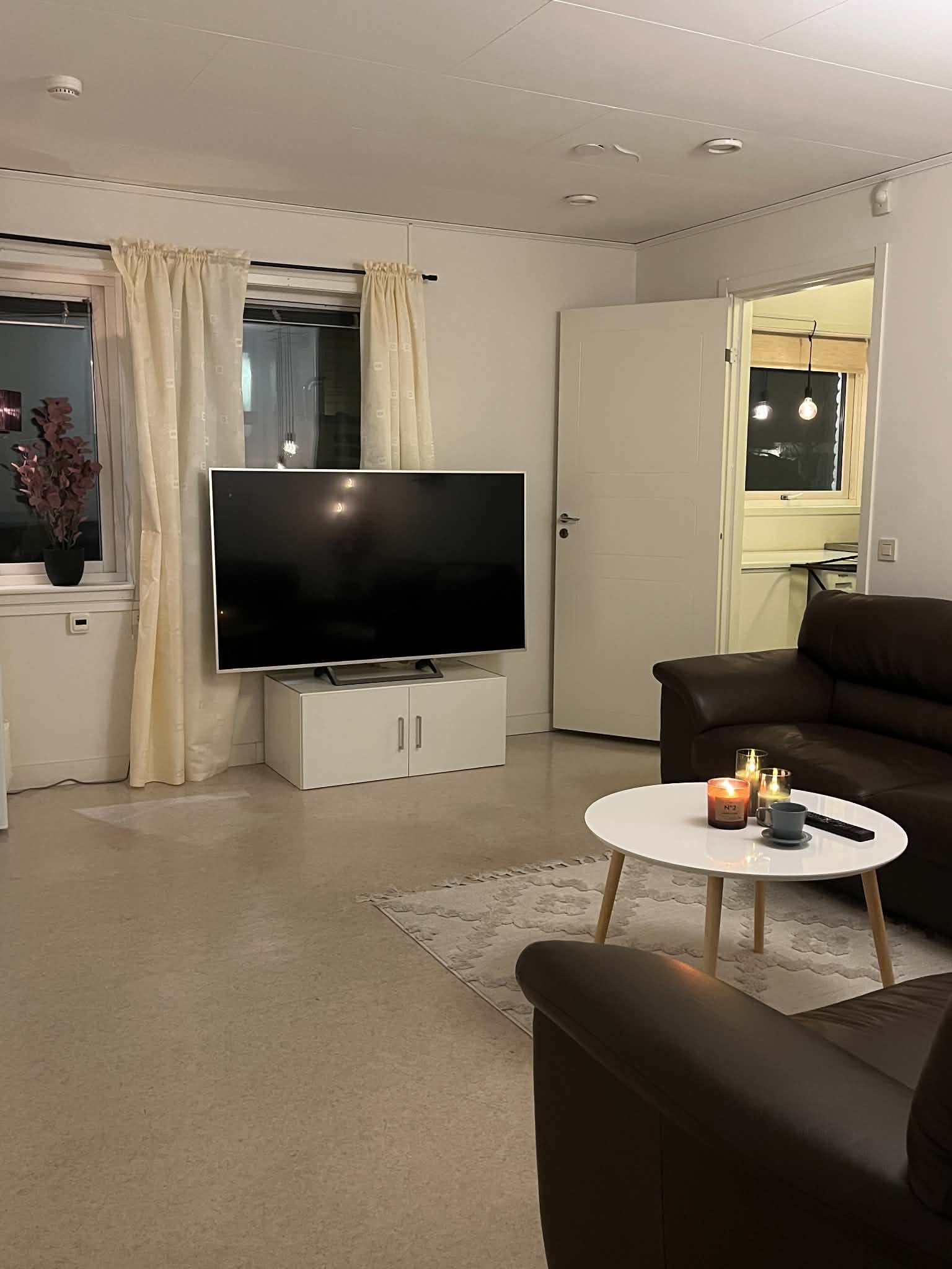 7 rok · 200 m² i Boden – bild 5