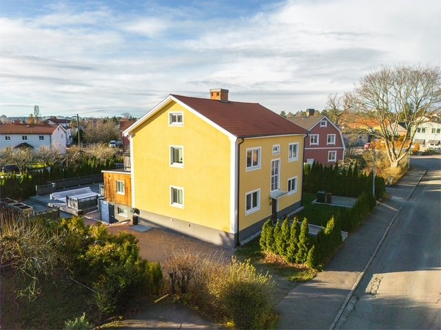 Lägenhet, 4 rooms, 135 sqm, Västerås