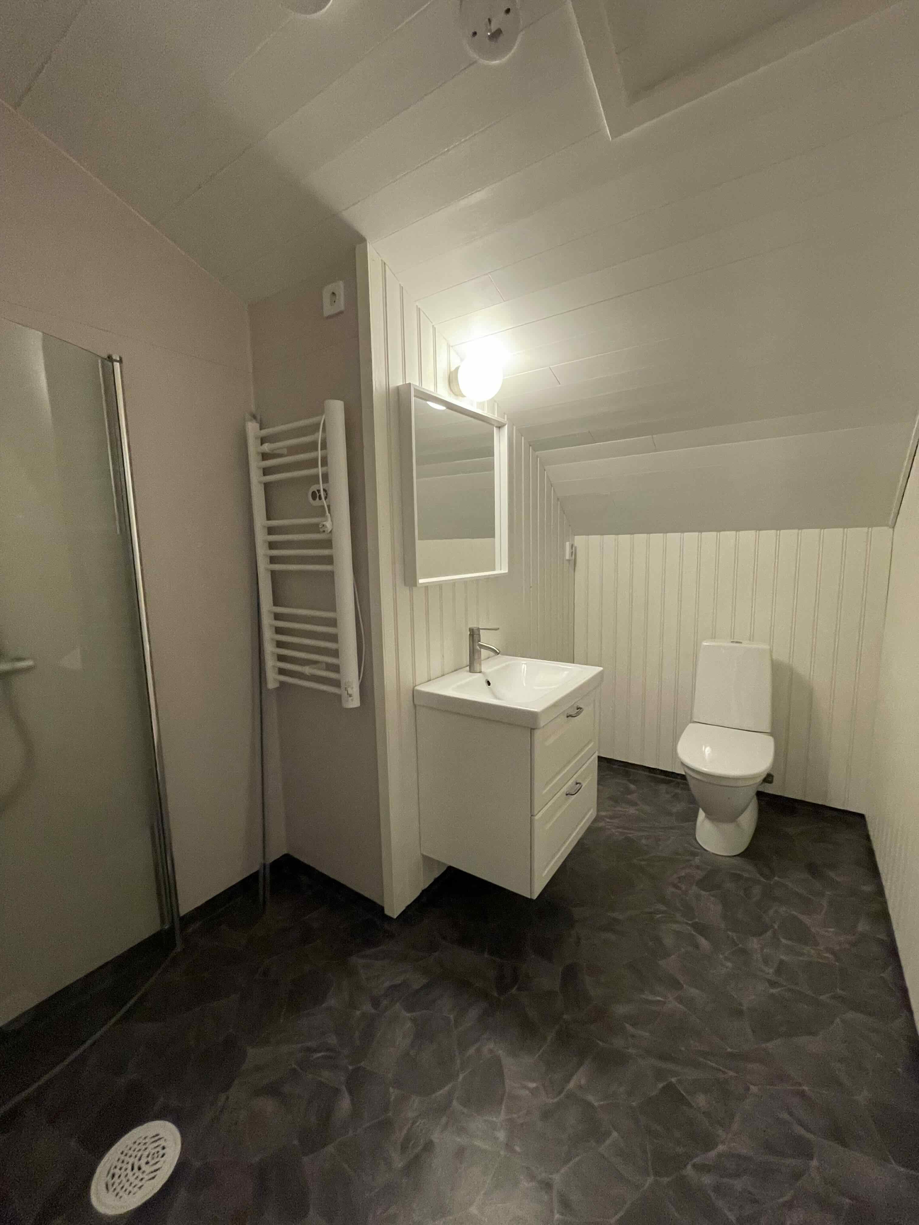 Lägenhet, 4 rooms, 200 sqm, Heby – bild 10