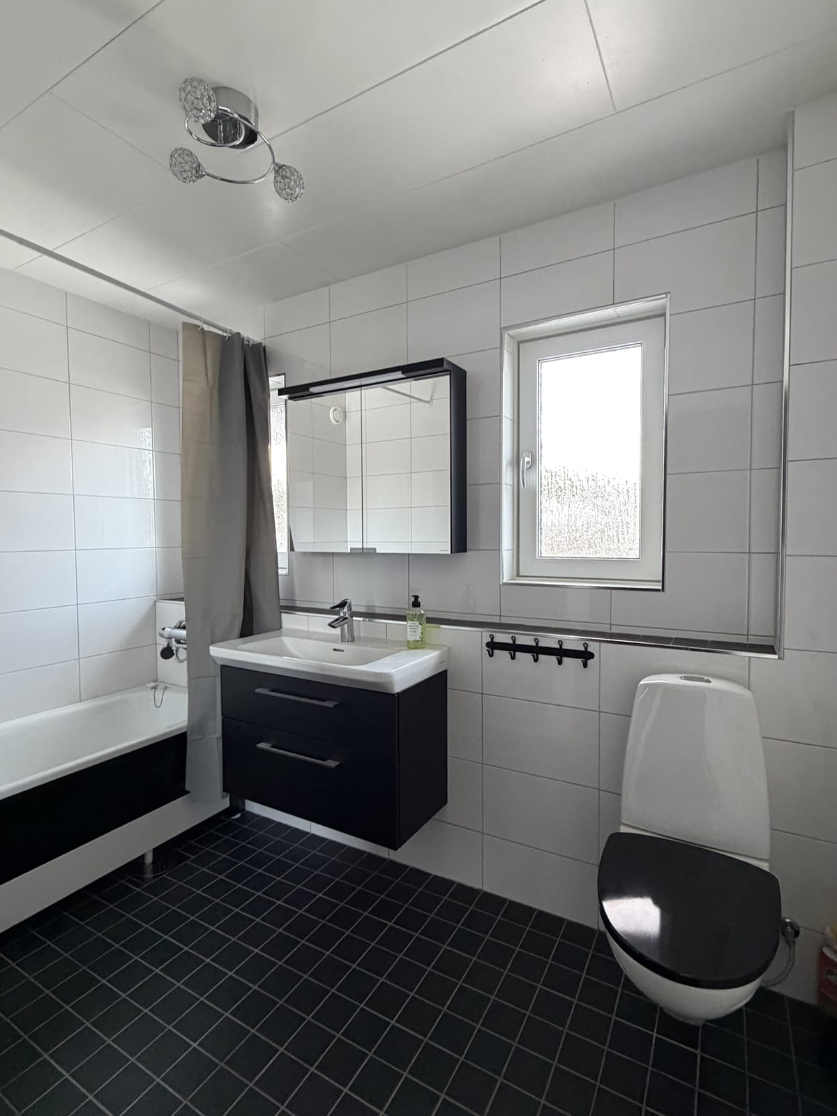 8 rok · 121 m² i Sandviken – bild 18