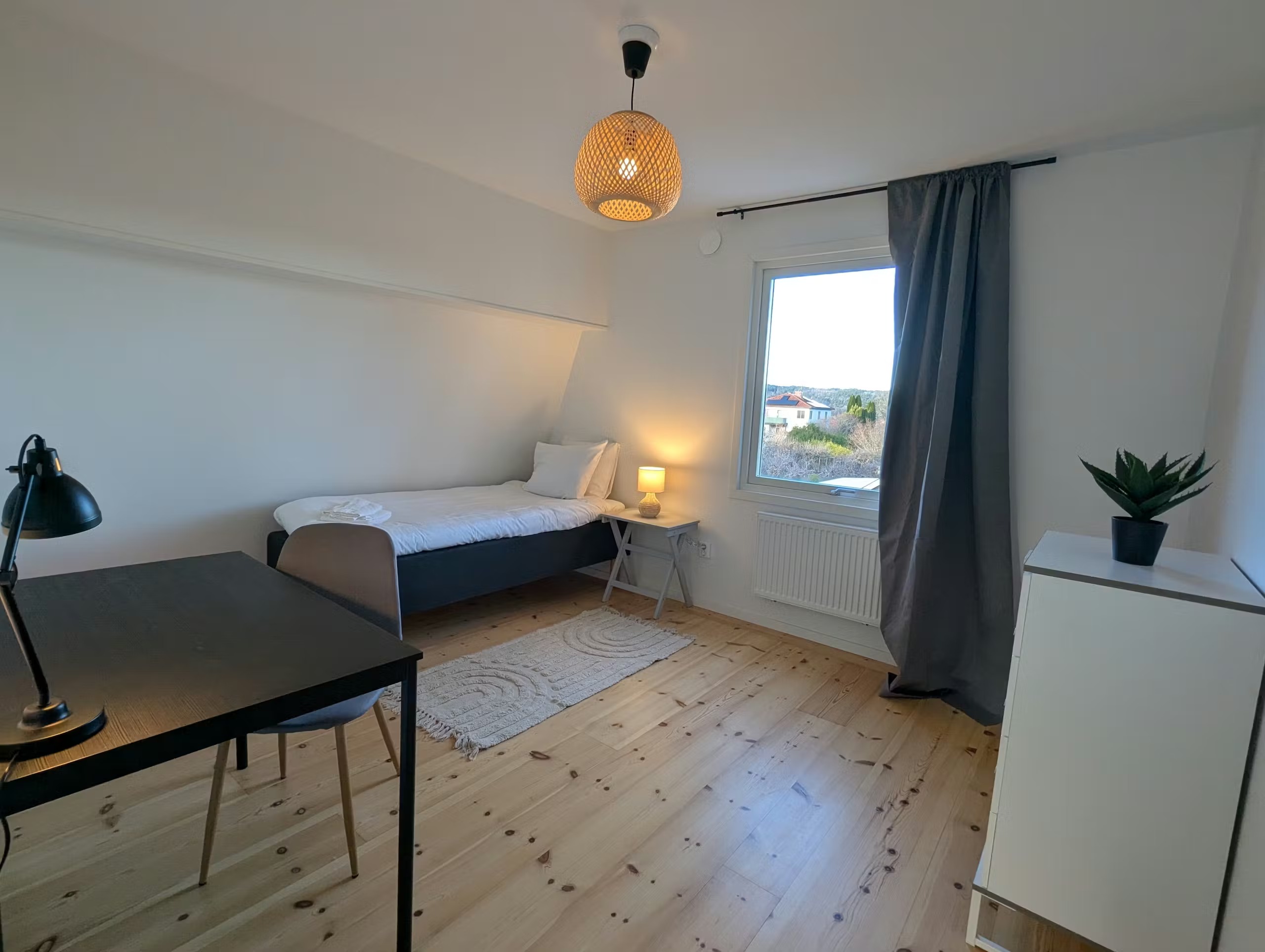 Lägenhet, 6 rooms, 160 sqm, Sävedalen – bild 2